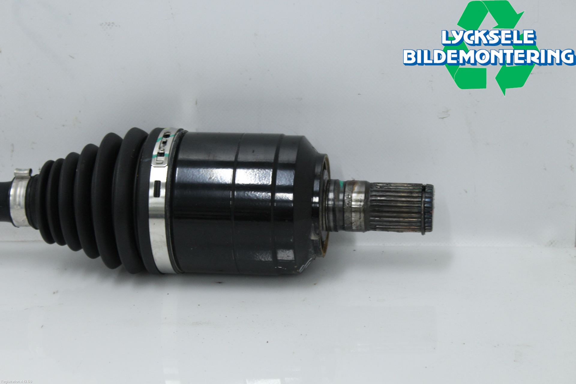 Kia EV9 24- Drivaxel Fram Vänster