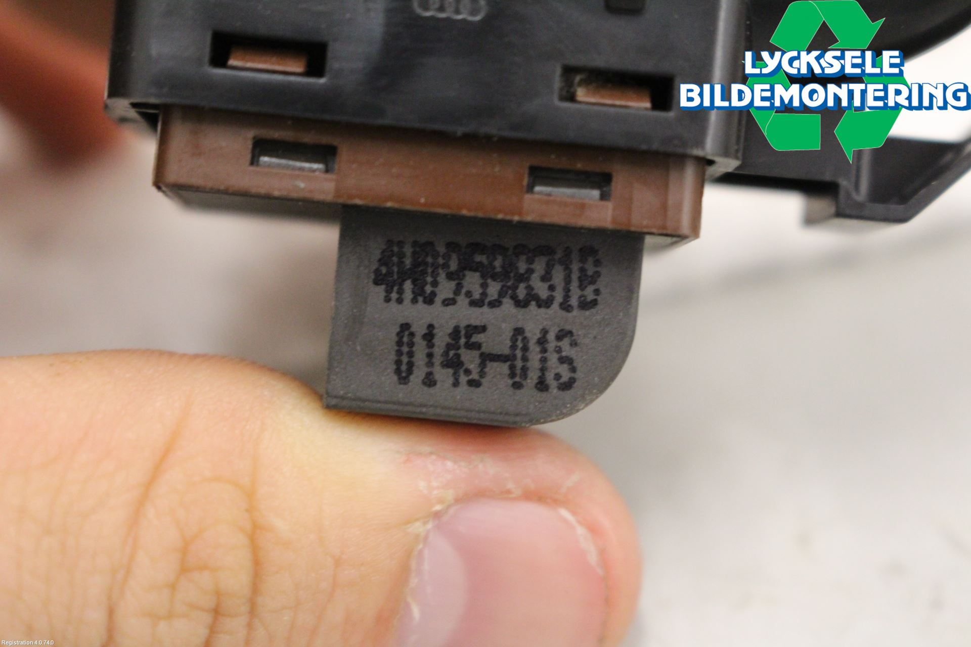 Audi A6 ALLROAD 12-18 Strömställare Baklucka