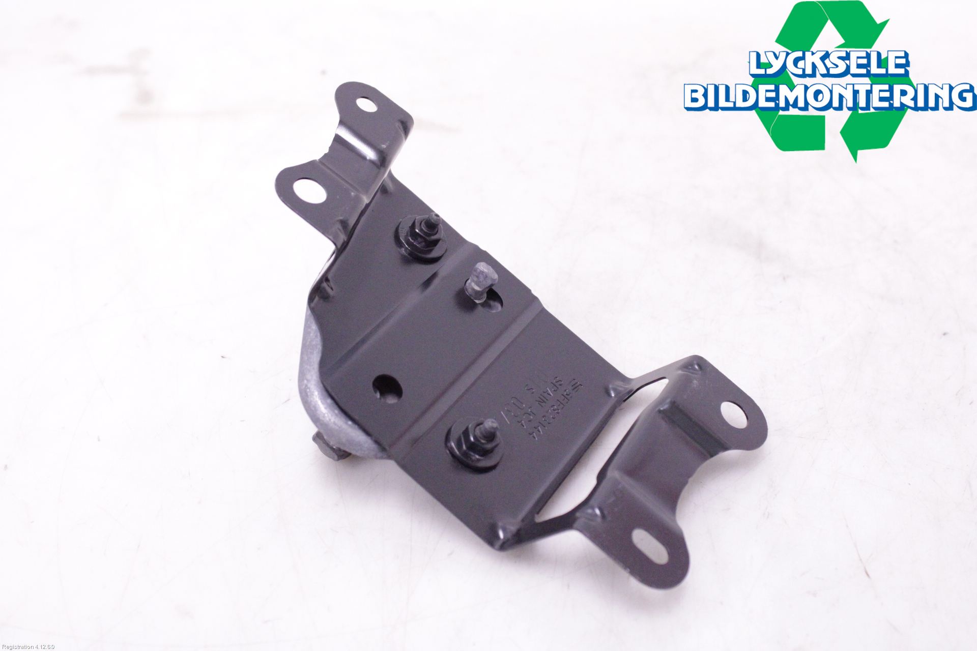 Cupra FORMENTOR 21- Huvlås