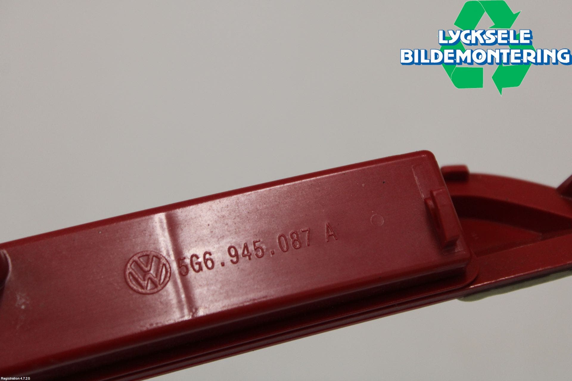 Volkswagen VW T-ROC 18- Bromsljus Bakruta