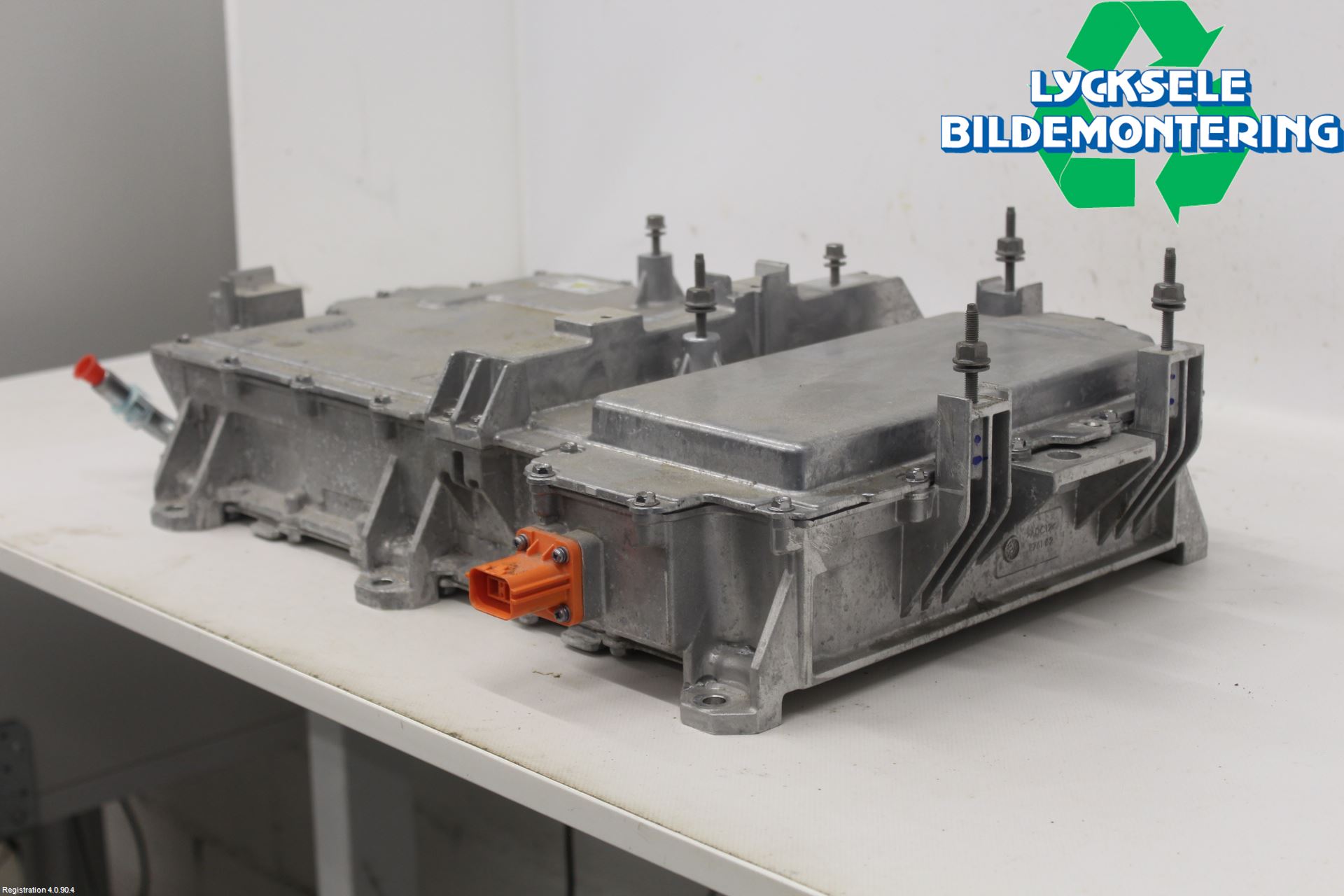 Ford MUSTANG Mach-E 21- Batteriladdare Högspänning