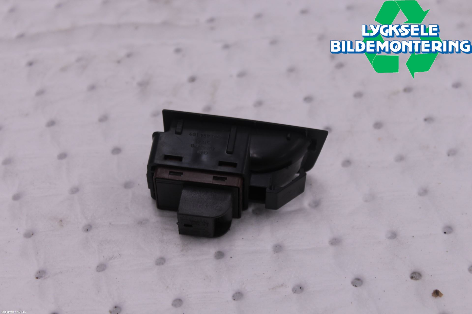 Audi A6 ALLROAD 12-18 Strömställare Baklucka