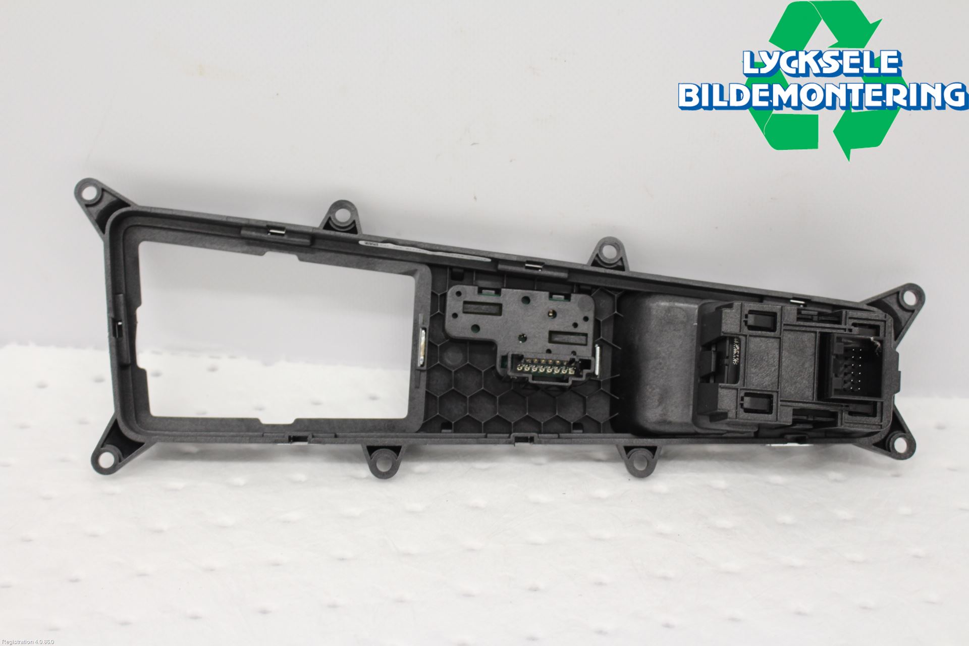 Audi A6 F2/C8 19- Strömställare Parkeringsbroms