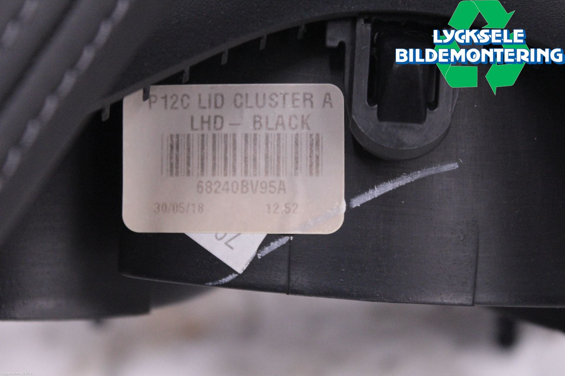 Nissan JUKE 14-19 Instrumentsarg