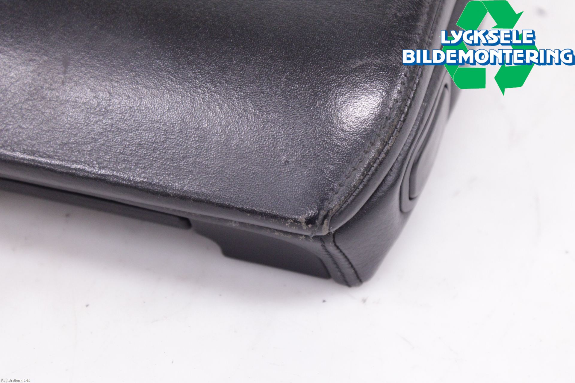 BMW 7 E38      93-01 Inredning Armstöd