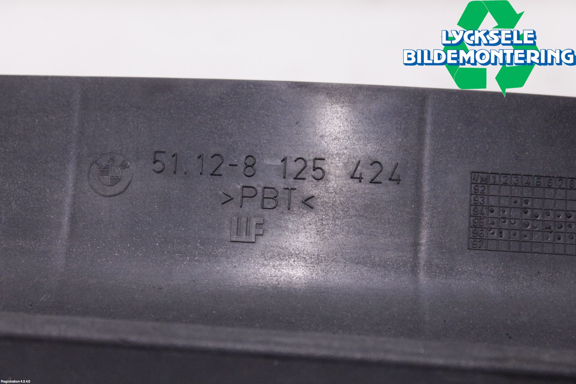 BMW 7 E38      93-01 Stötfångardel Bak Mitt