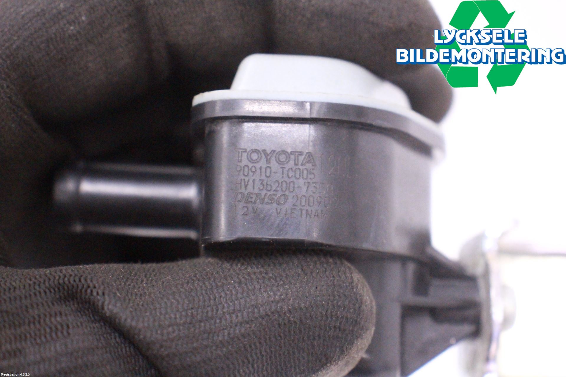 Toyota YARIS XP21 20- Vakuumventil