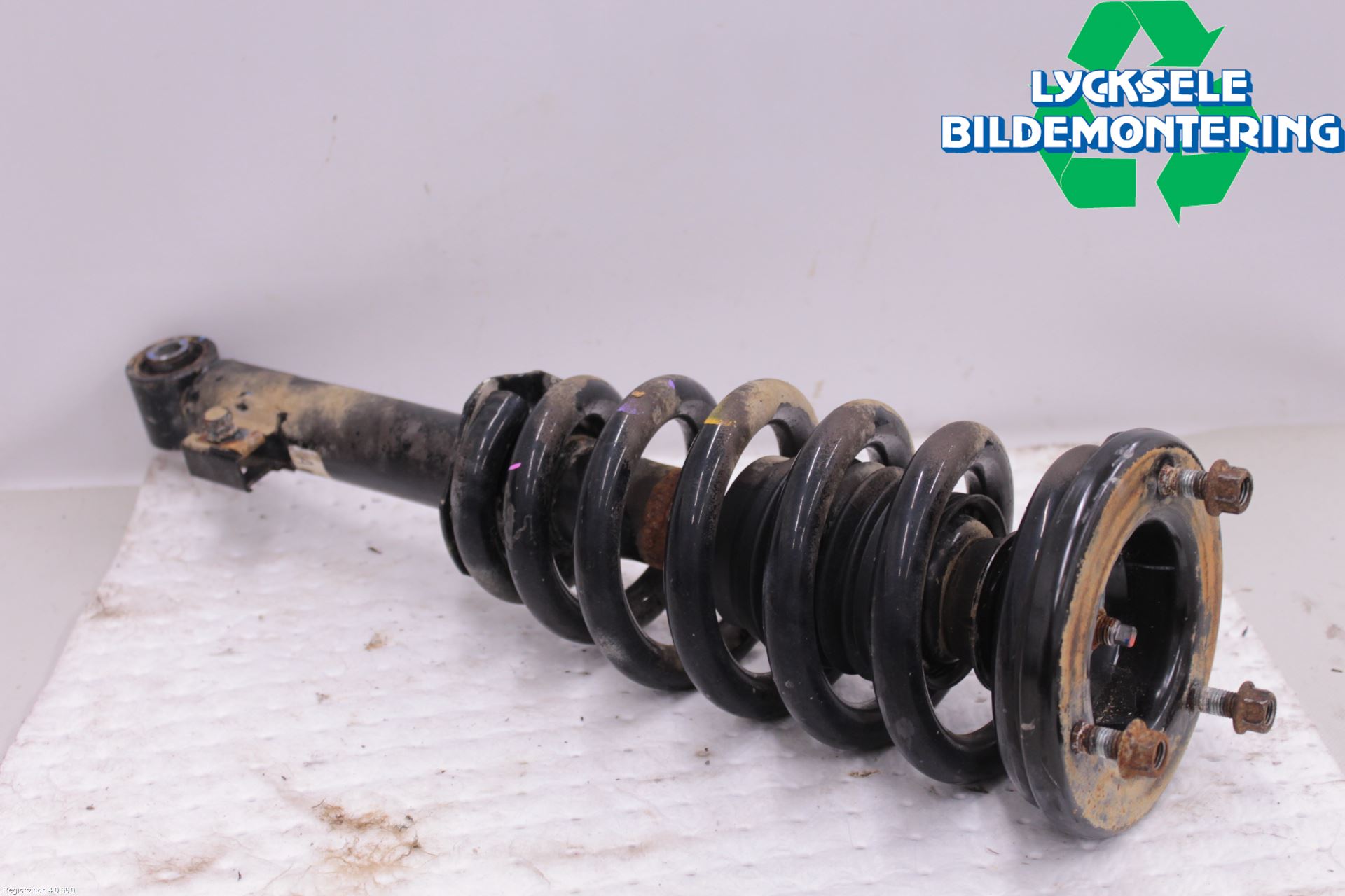 Mitsubishi L200 16-23 Fjäderben Fram Höger