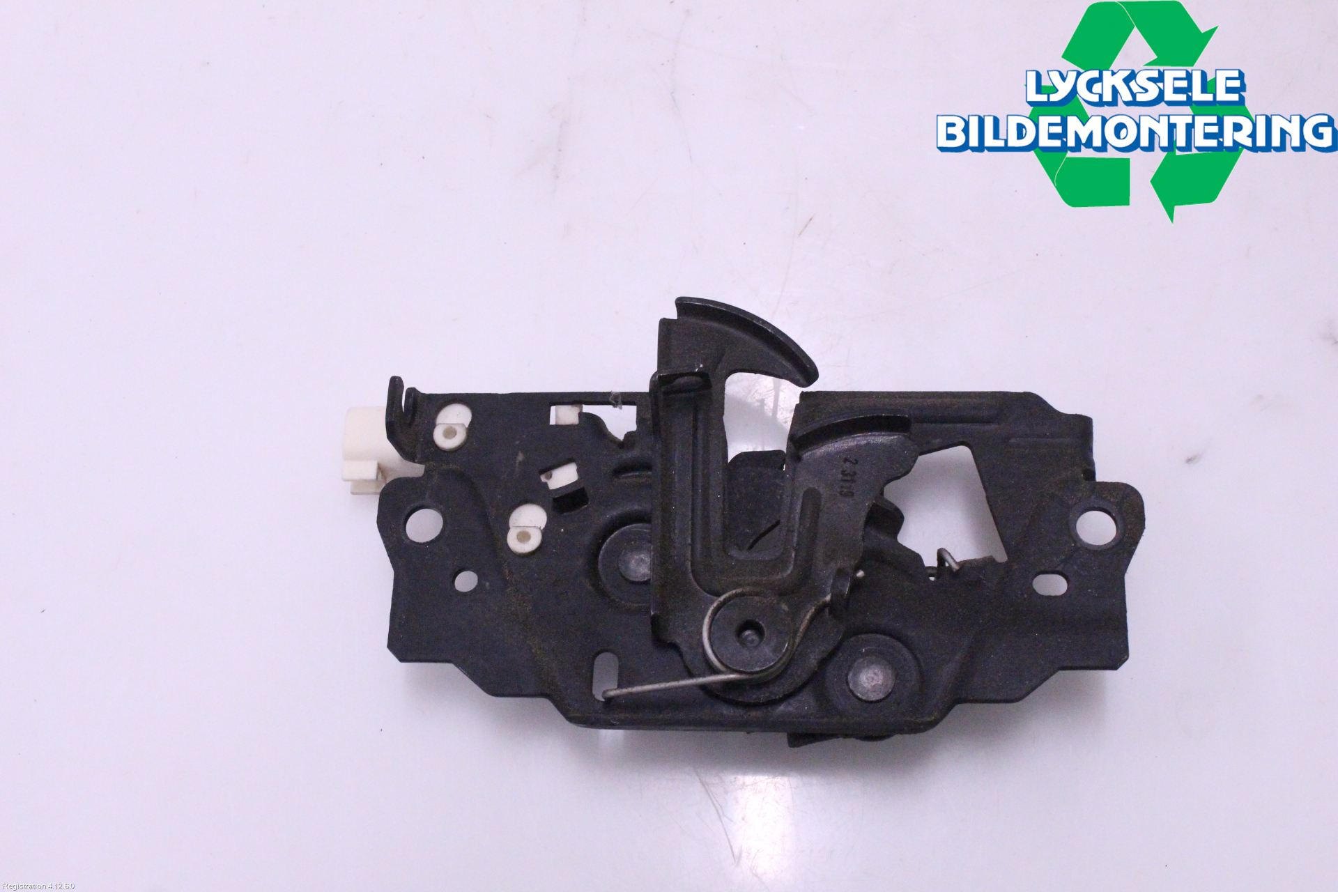 Ford KUGA 17-19 Huvlås