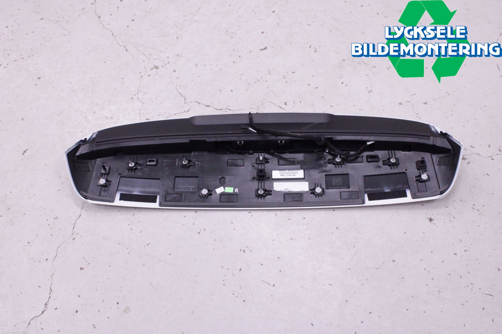 Volkswagen VW GOLF / E-GOLF VIII 20- Spoiler Baklucka