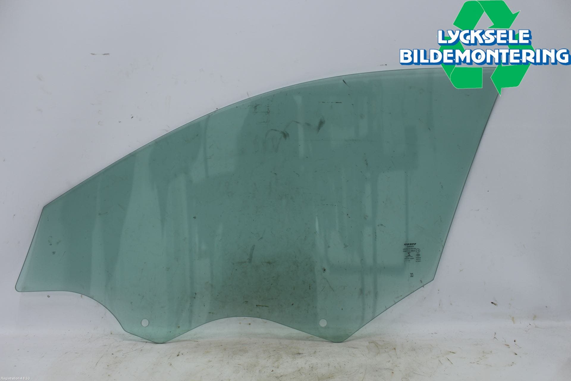 Volvo V60 19- Dörruta Fram Höger