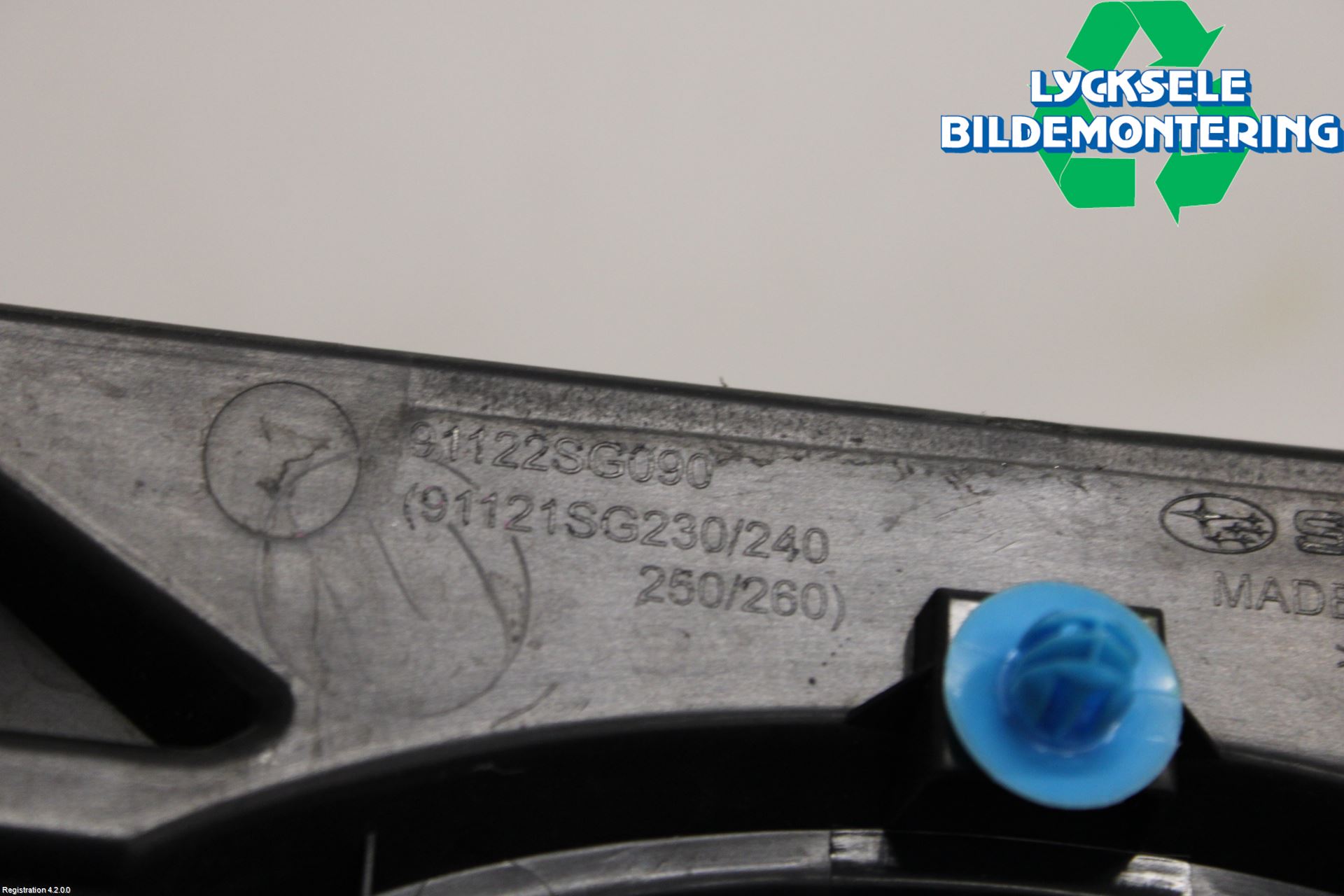 Subaru FORESTER SJ 13-18 Grill Komp