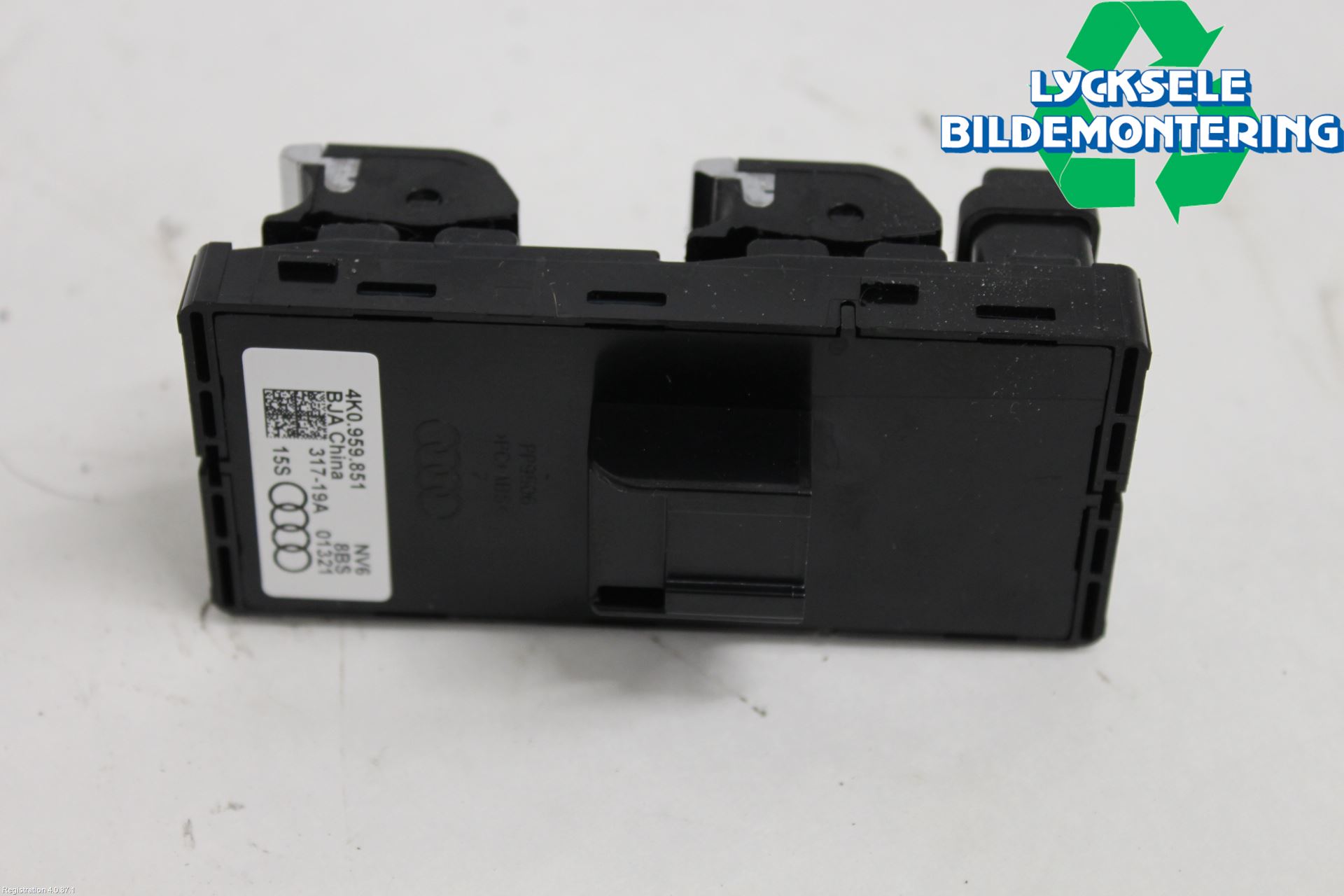 Audi A6 F2/C8 19- Strömställare Elhiss