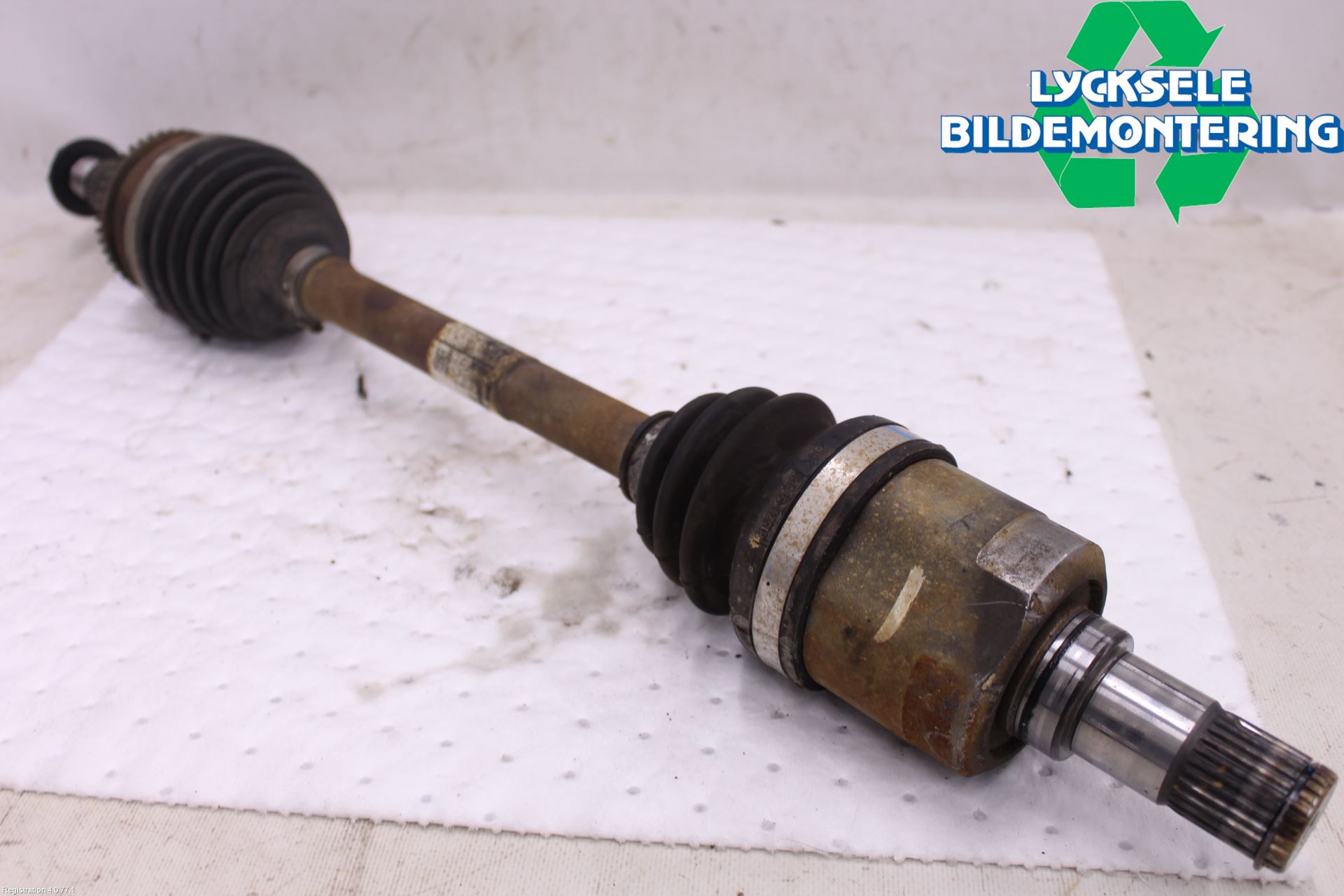 Hyundai i30 PD 17- Drivaxel Fram Vänster