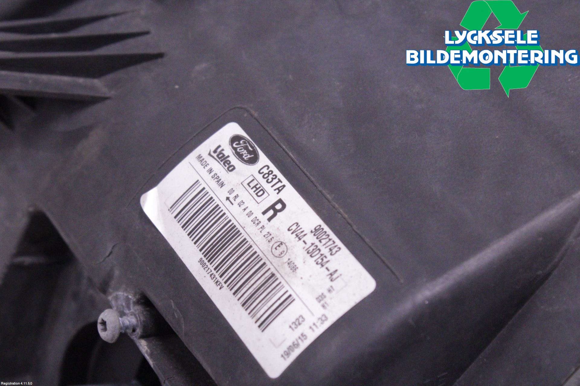 Ford KUGA 13-16 Strålkastare Höger