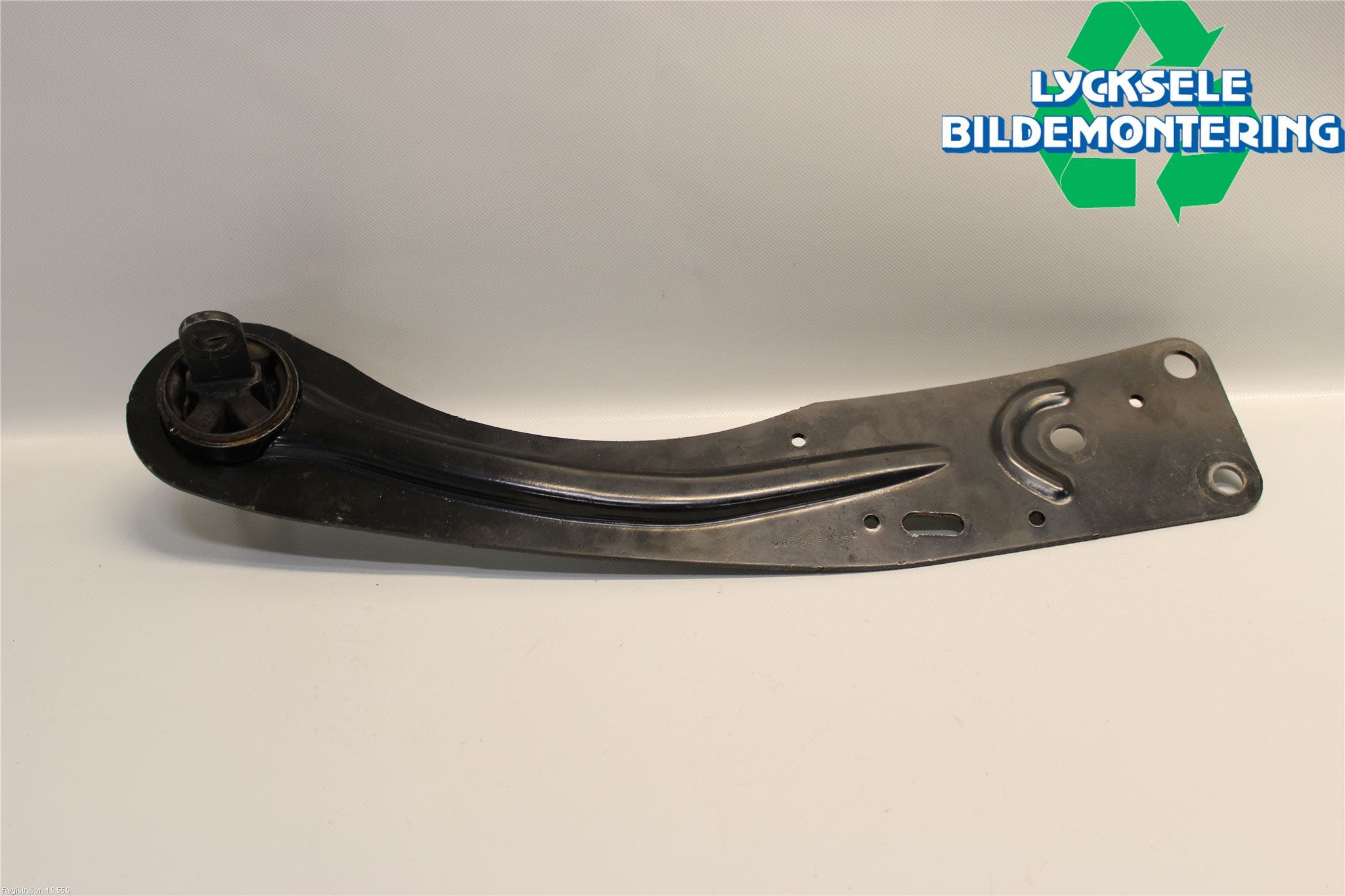 Ford KUGA 17-19 Bärarm Bak Vänster