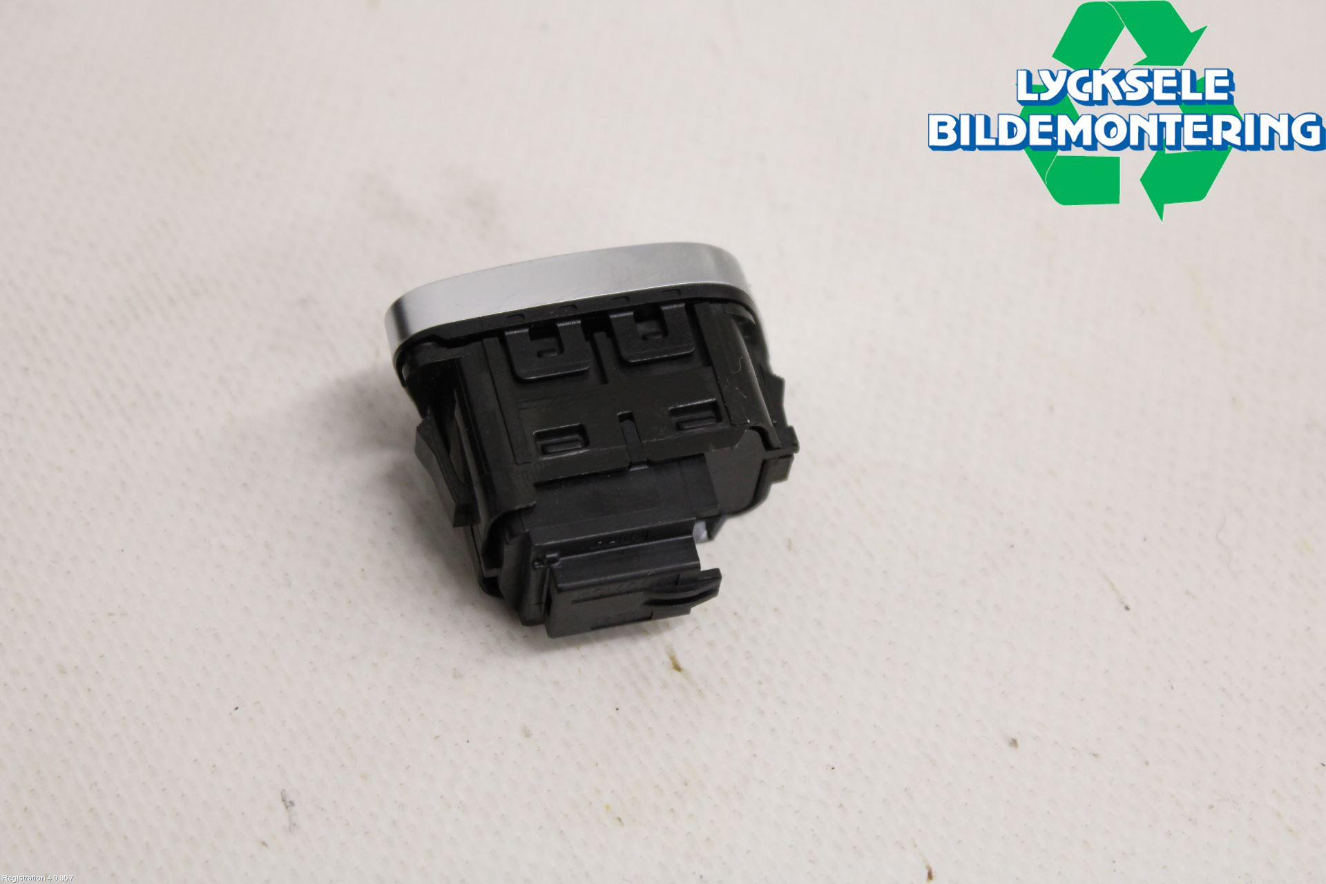 Ford TRANSIT/TOURNEO CONNECT 22- Strömställare Centrallås