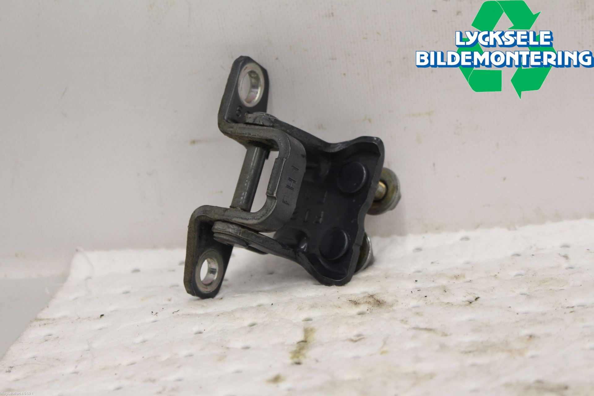 Mitsubishi L200 06-15 Dörrgångjärn