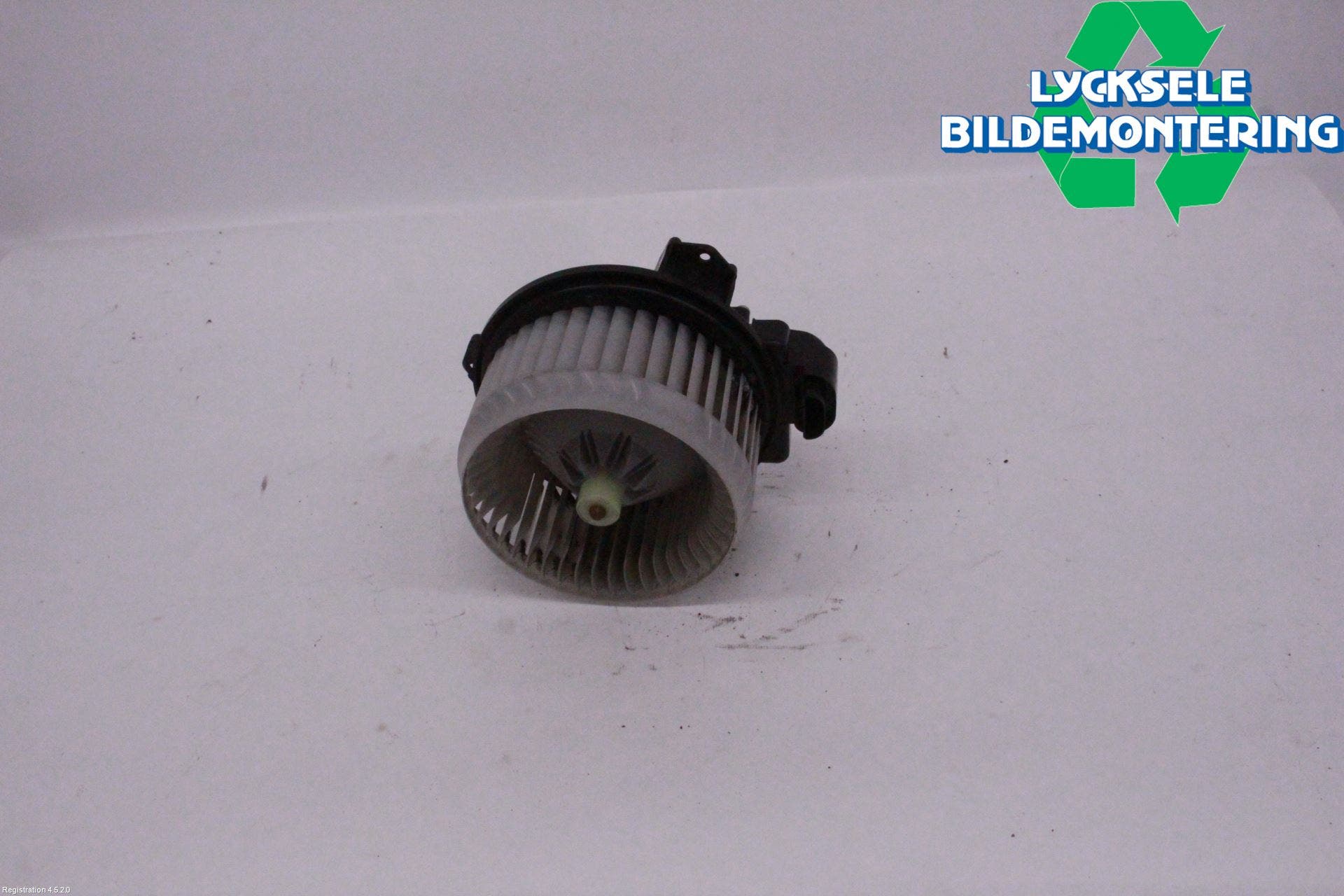 Toyota YARIS XP130 12-14 Ac Värmefläkt