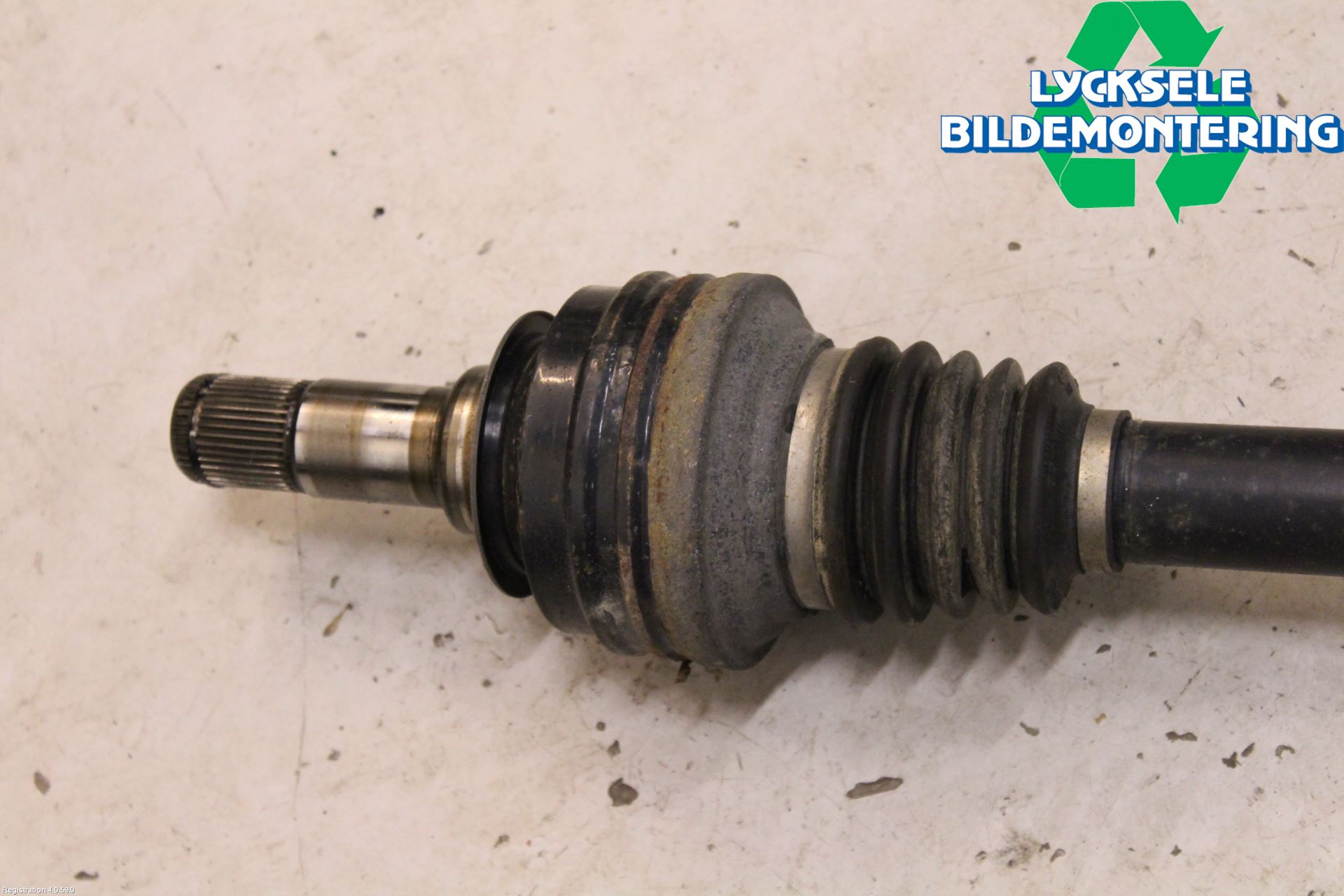 Volkswagen VW TOUAREG 7L 03-10 Drivaxel Bak Höger