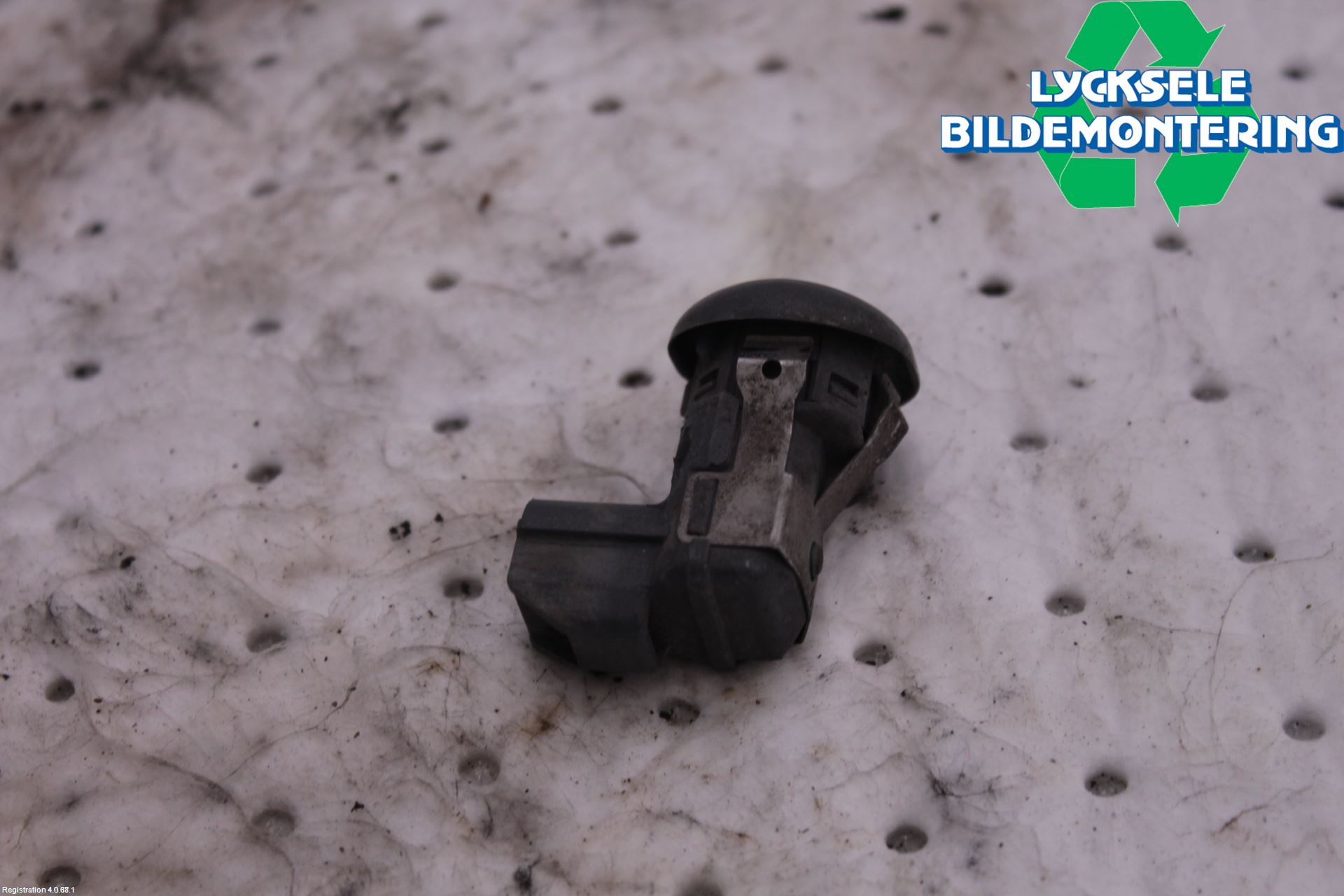 Mitsubishi OUTLANDER 07-12 Parkeringshjälp Backsensor