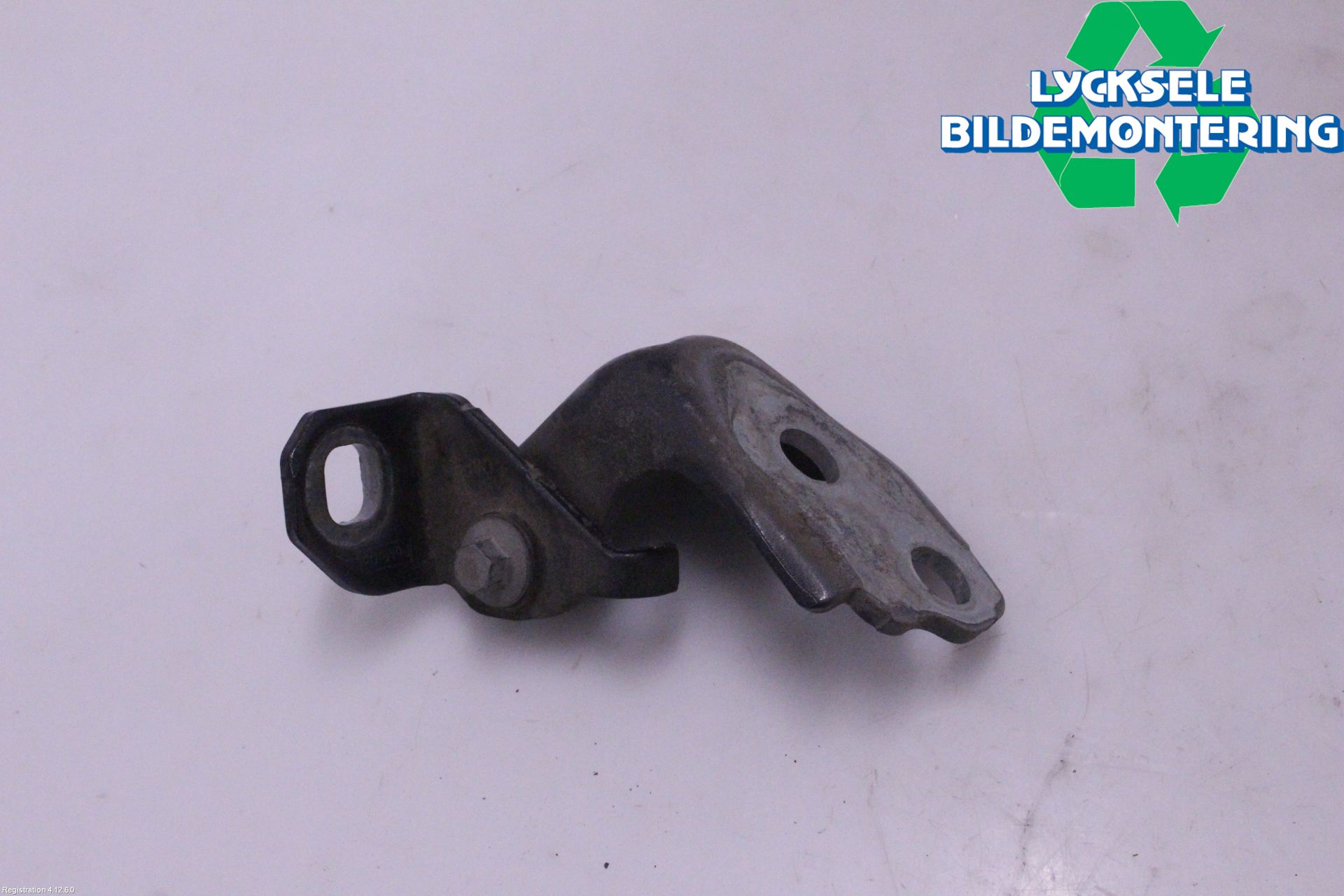 Ford KUGA 17-19 Dörrgångjärn