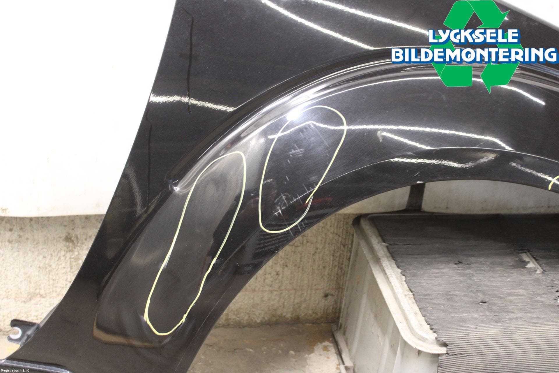 Nissan NAVARA 05-16 Skärm Fram Höger