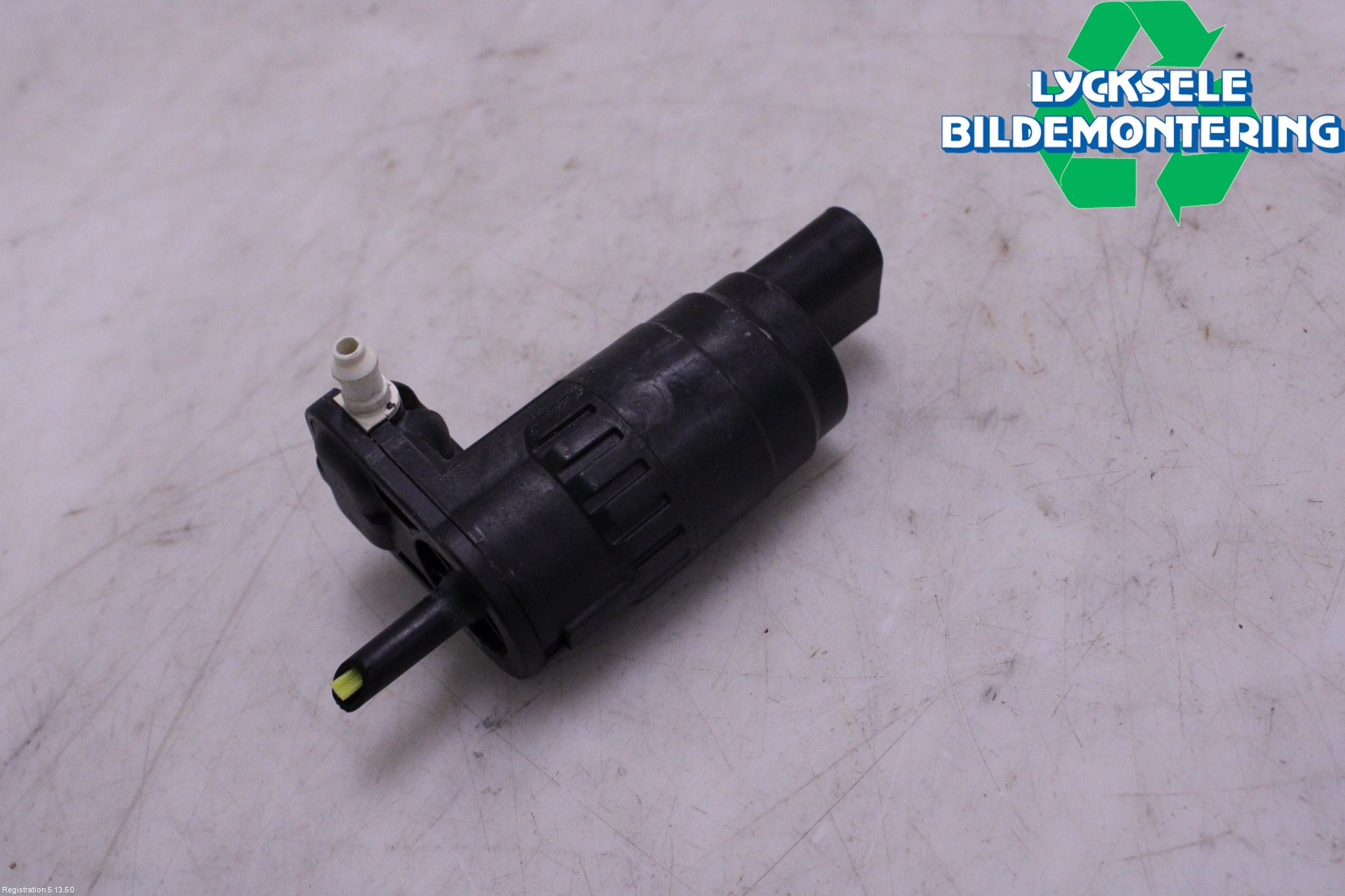 Volkswagen VW TIGUAN 16-24 Spolarpump Vindruta