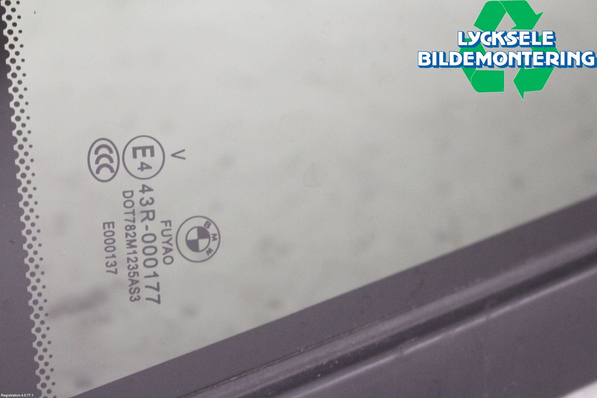 BMW X1 F48 15-22 Dörruta Bak Lilla Hö