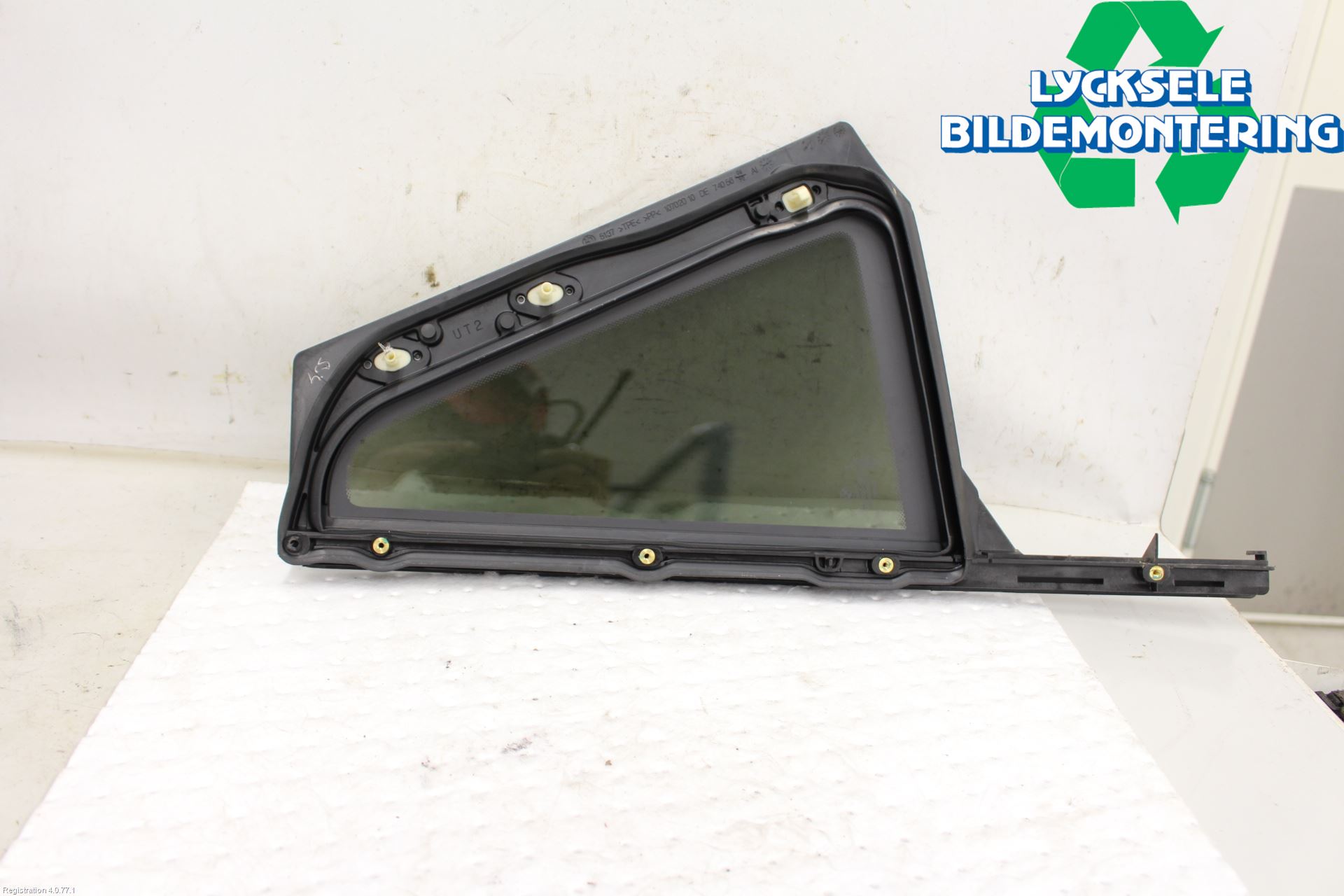 BMW X1 F48 15-22 Dörruta Bak Lilla Hö