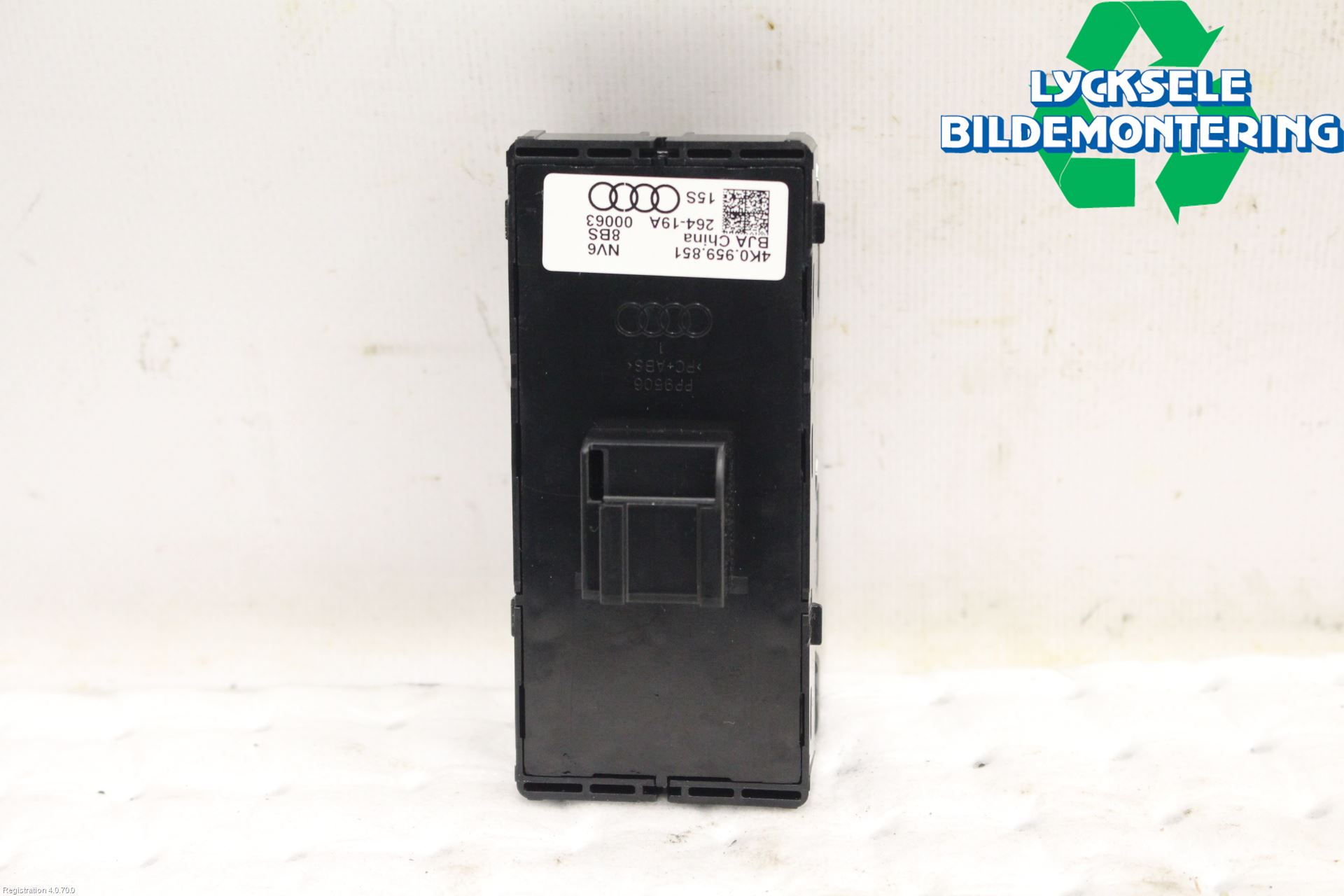 Audi A6 F2/C8 19- Strömställare Elhiss