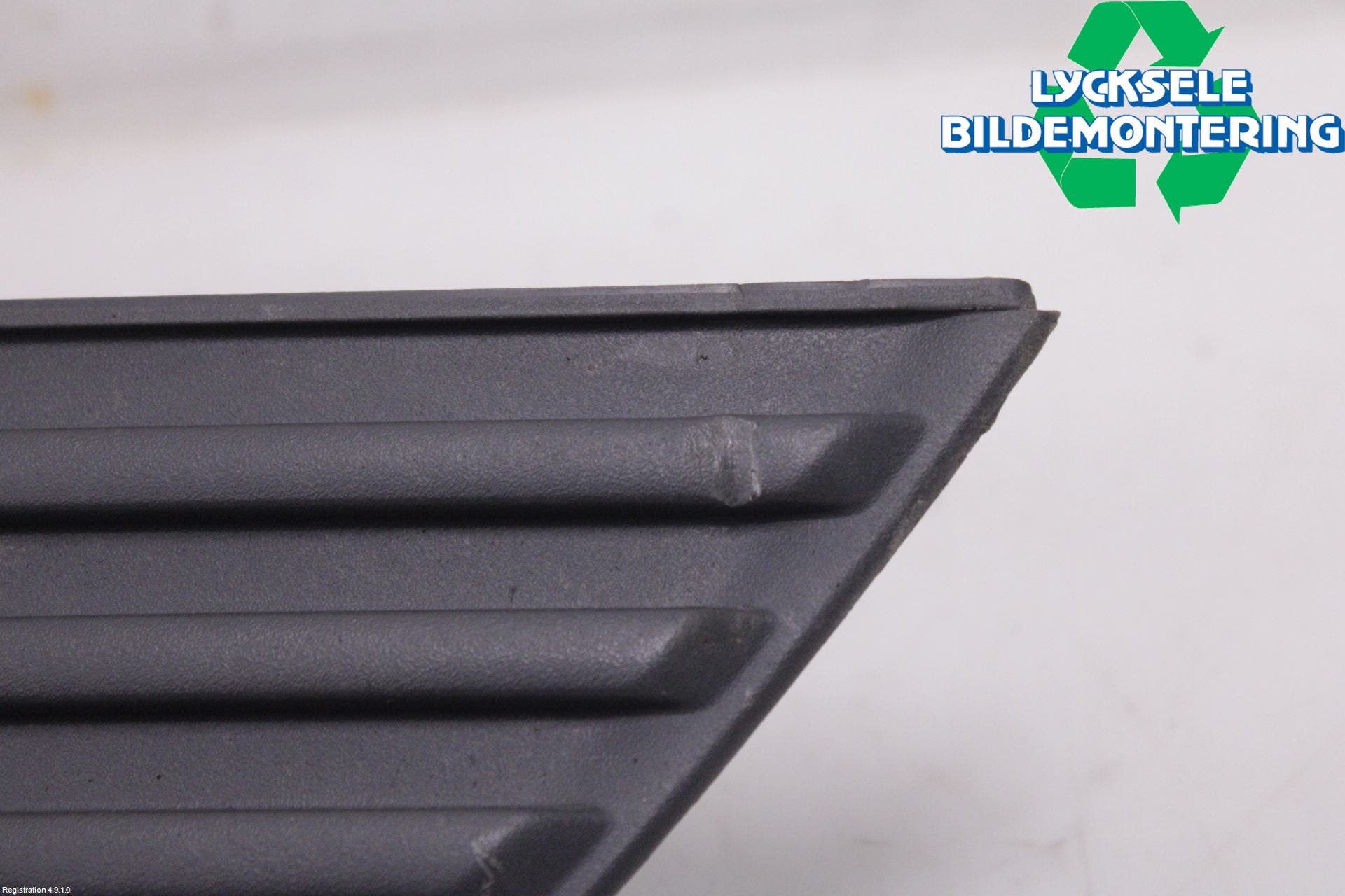 Ford FOCUS 04-07 Dimljussarg Fram