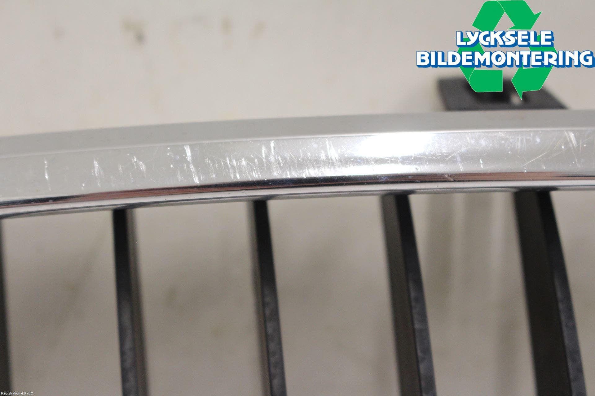 BMW 5 E60/61 Sed/Tou 02-10 Grilldel Höger