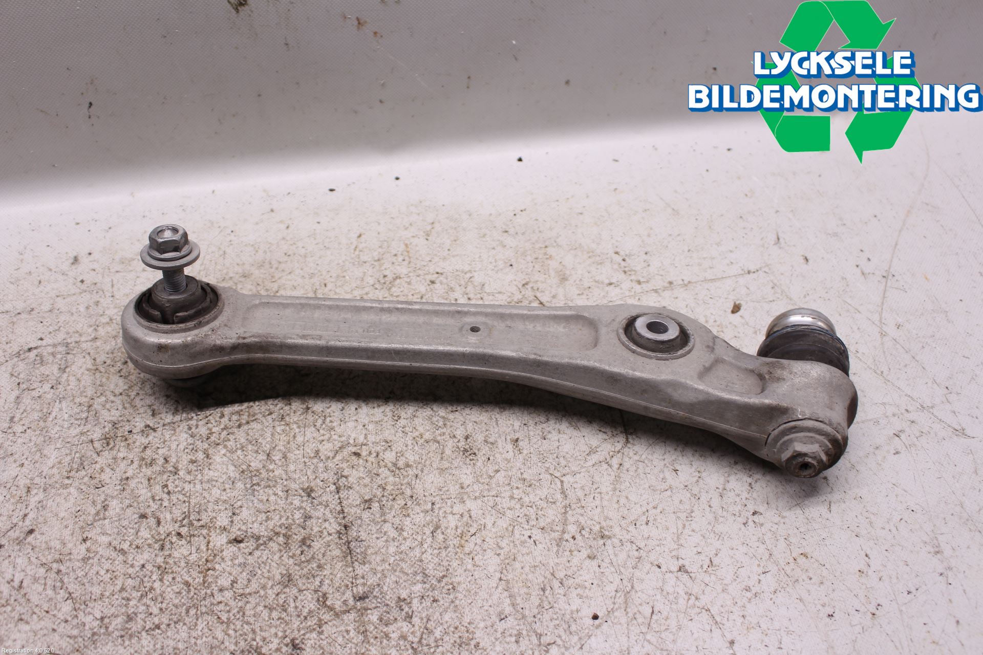 Audi A4/S4 B9 16-19 Bärarm Fram Undre Vä