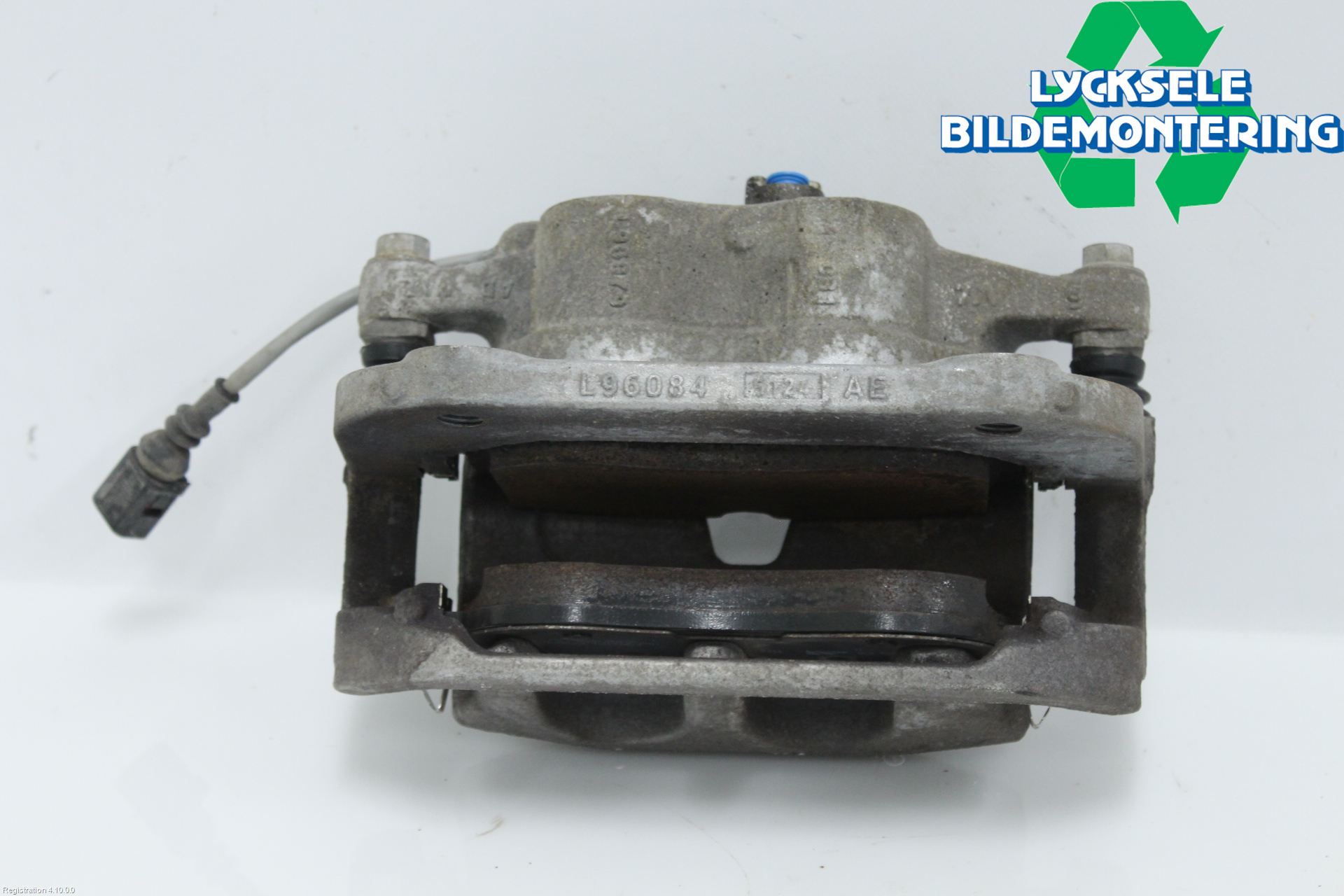 Skoda ENYAQ iV 21- Bromsok Fram Höger