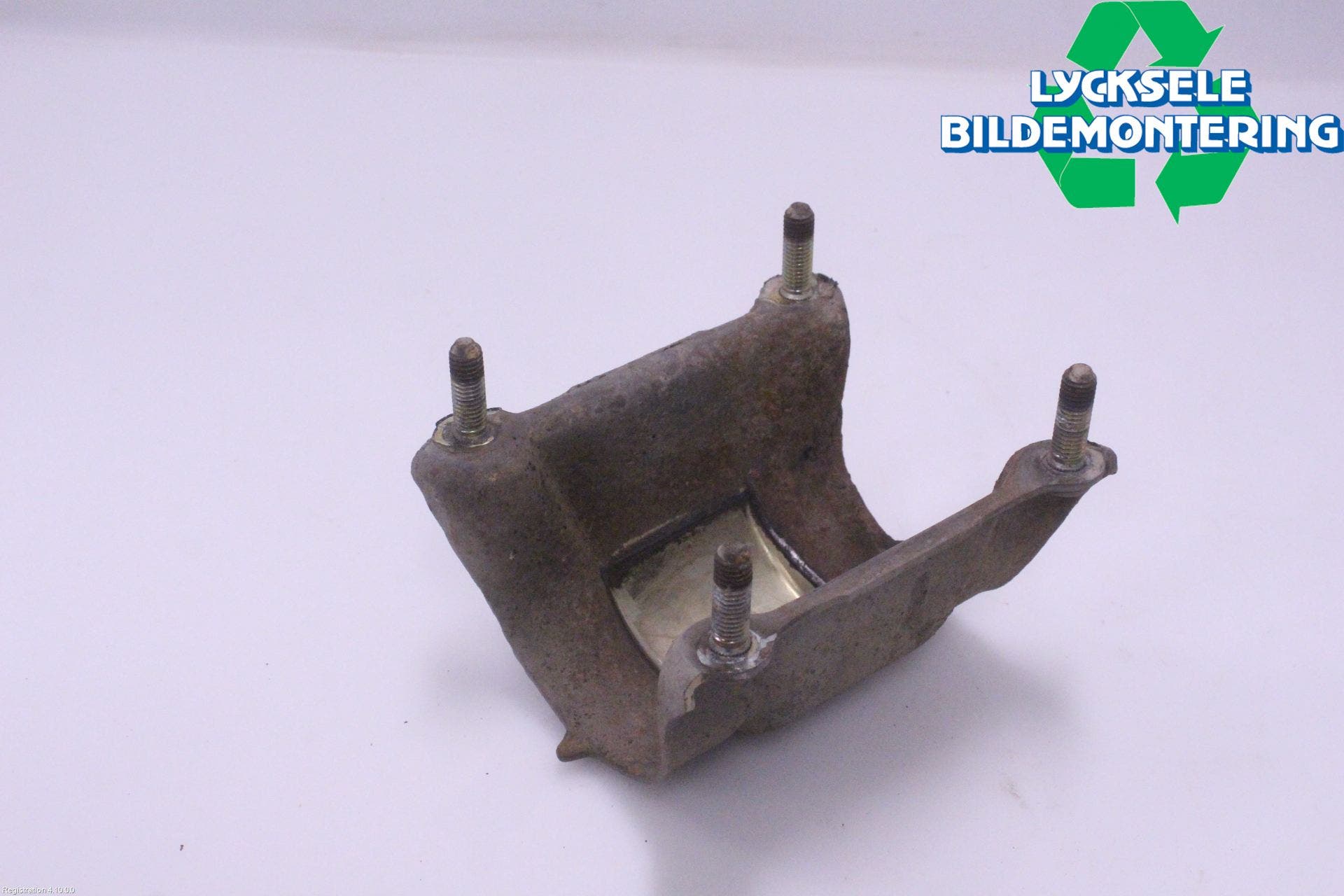 Volvo 740 88-92 Bakaxel Fäste