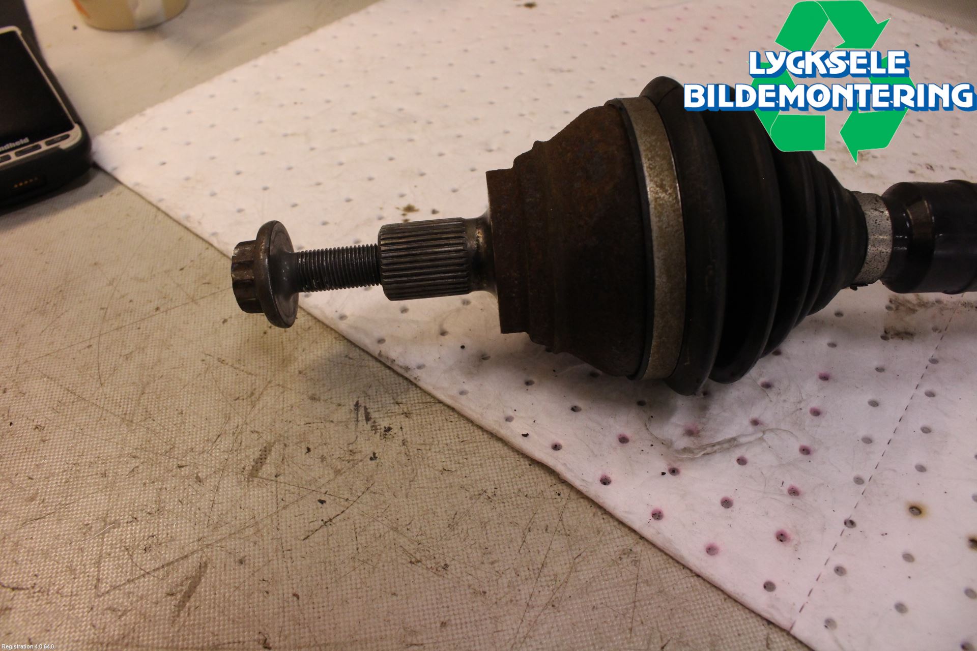 Skoda YETI Drivaxel Fram Höger