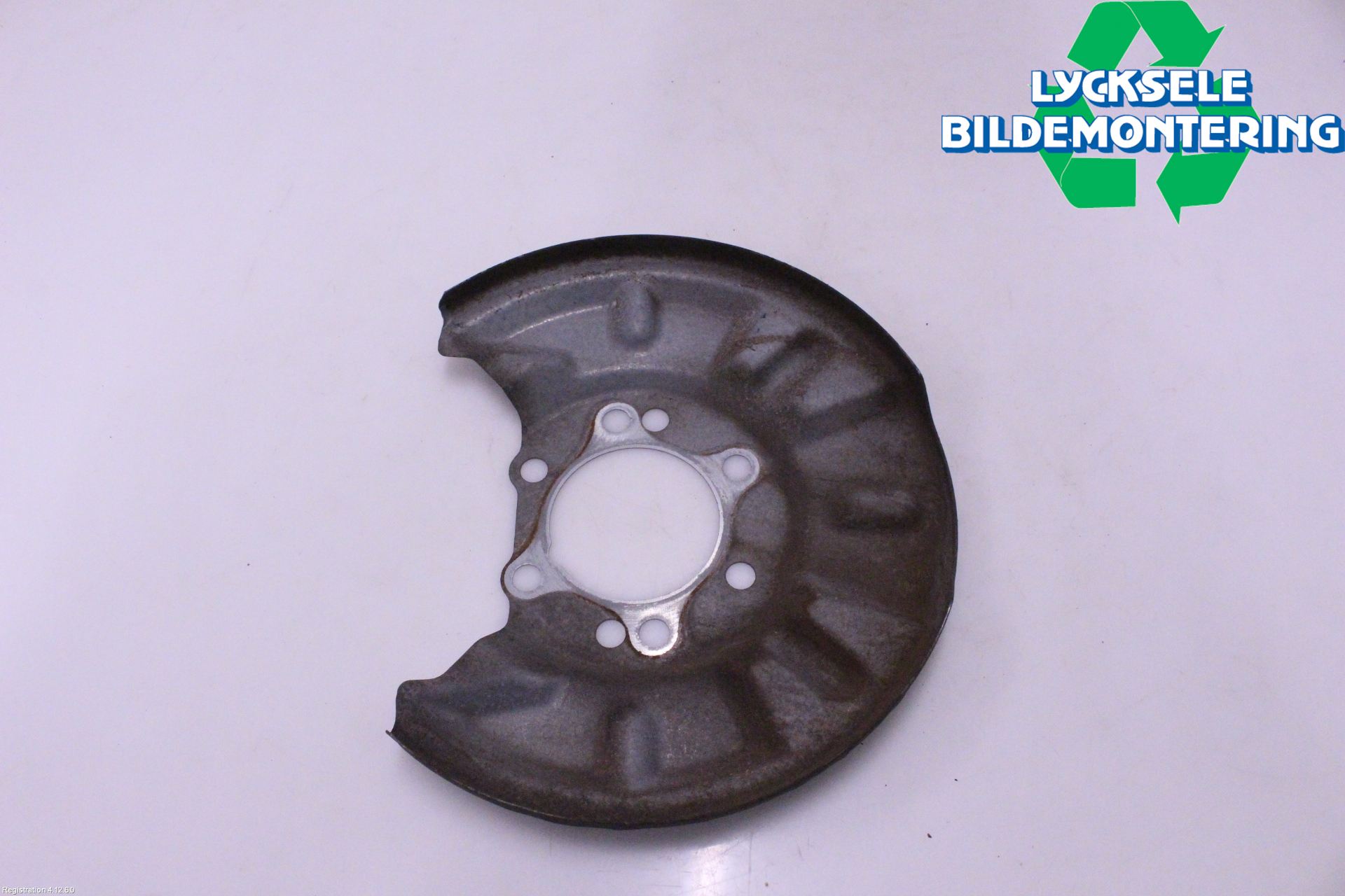 Suzuki SX4 S-CROSS 22- Bromssköld Bak