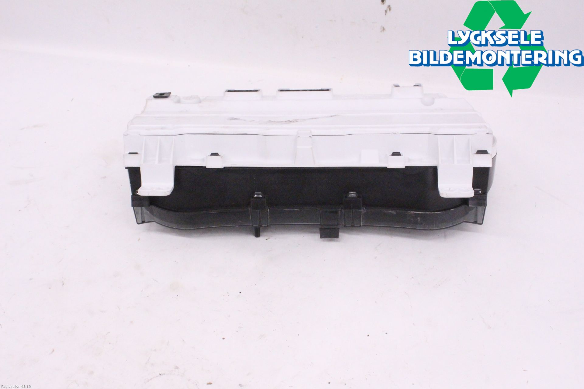 Toyota HILUX 16- Instrument Komb