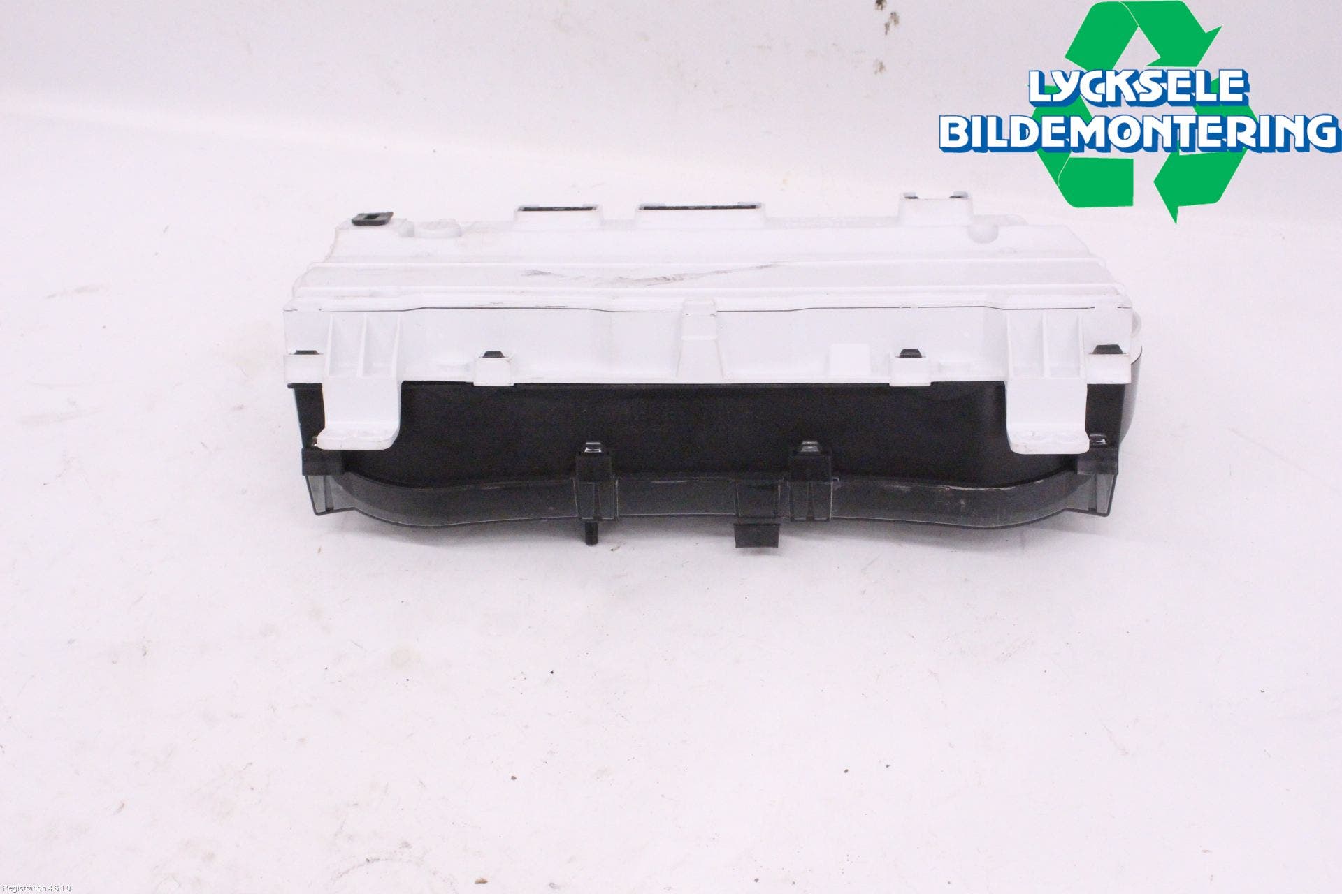 Toyota HILUX 16- Instrument Komb