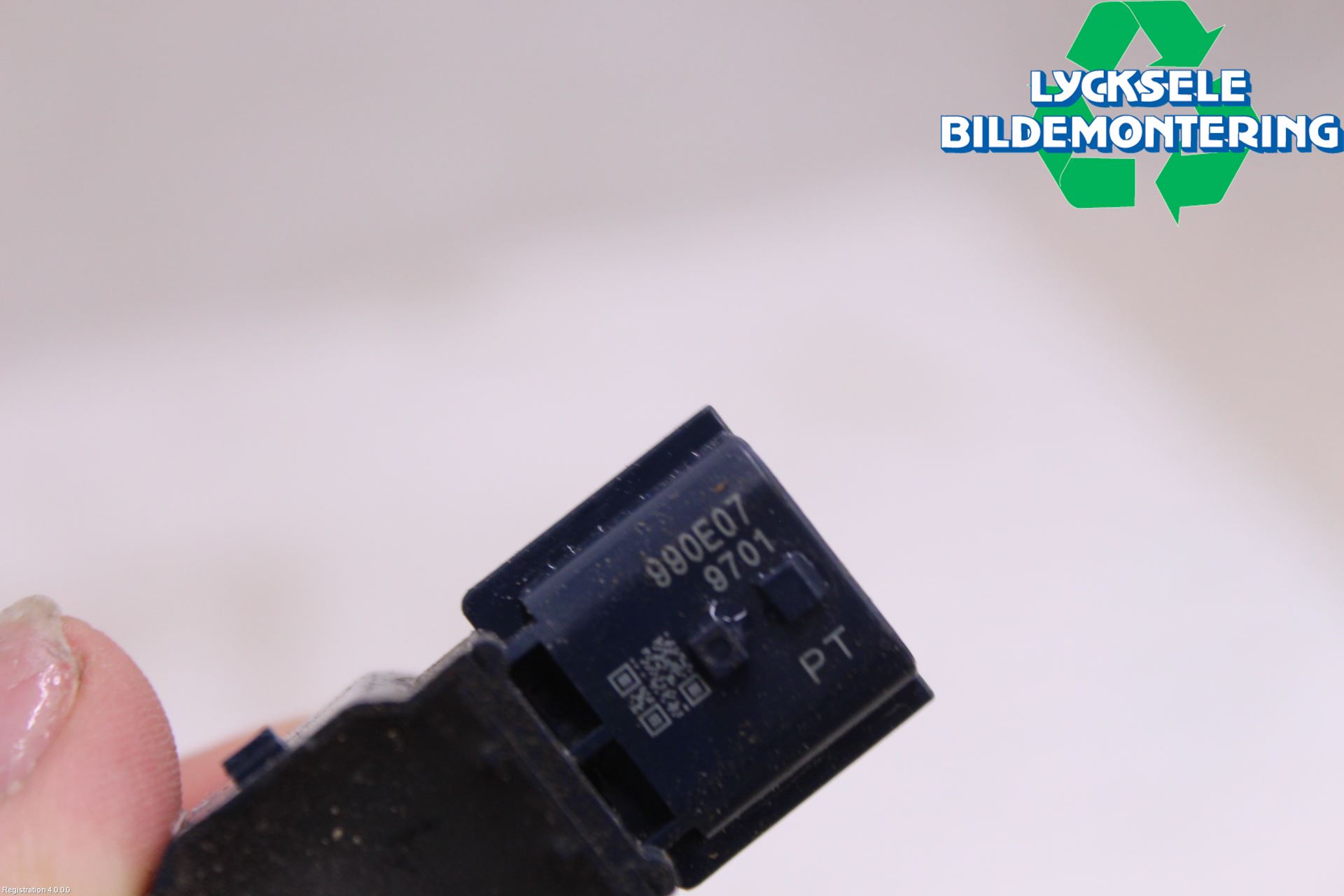 Mitsubishi OUTLANDER 13-21 Parkeringshjälp Backsensor