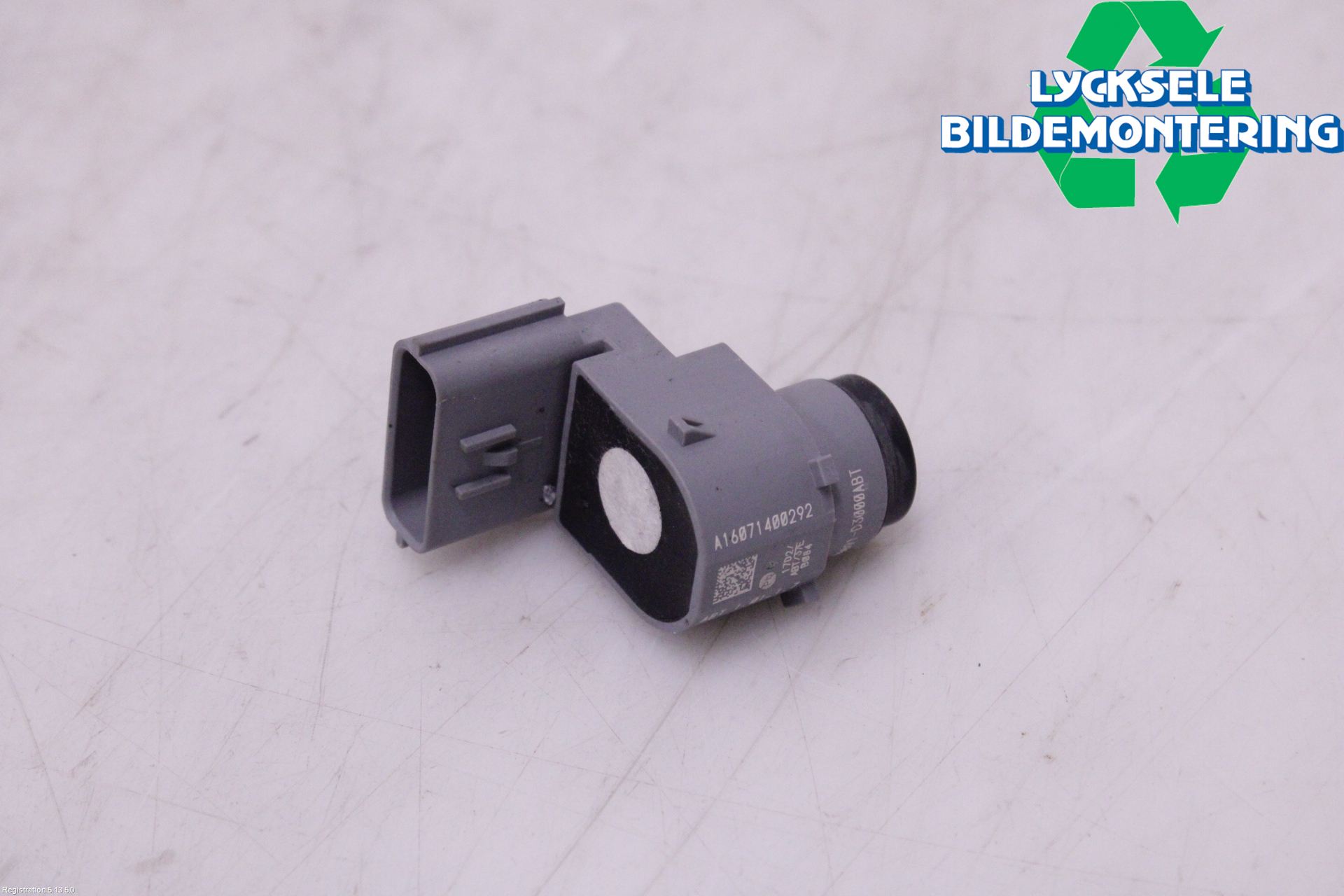 Kia OPTIMA 16-20 Parkeringshjälp Frontsensor
