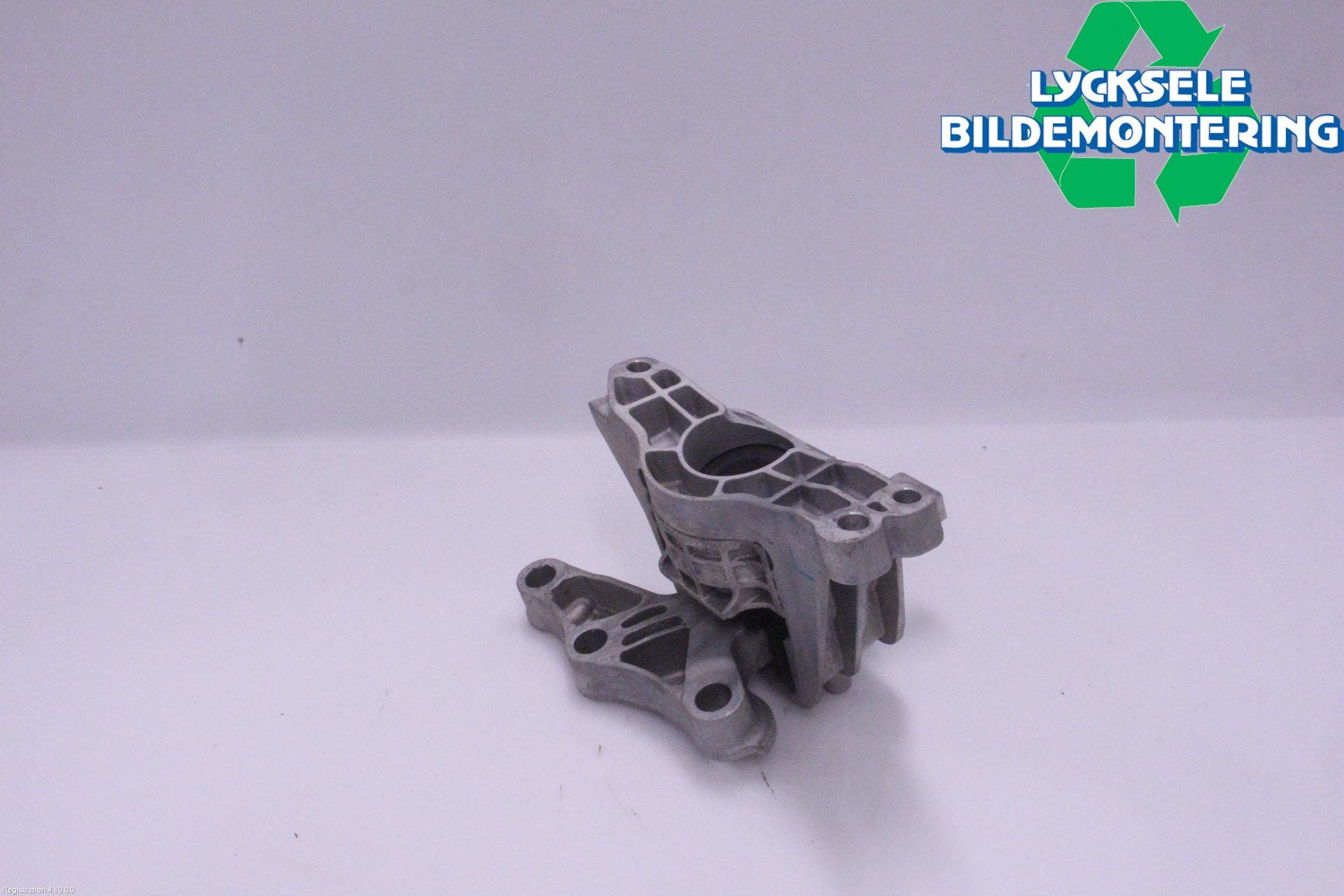 Alfa MG MG3 HYBRID+ 25- Växellådsfäste