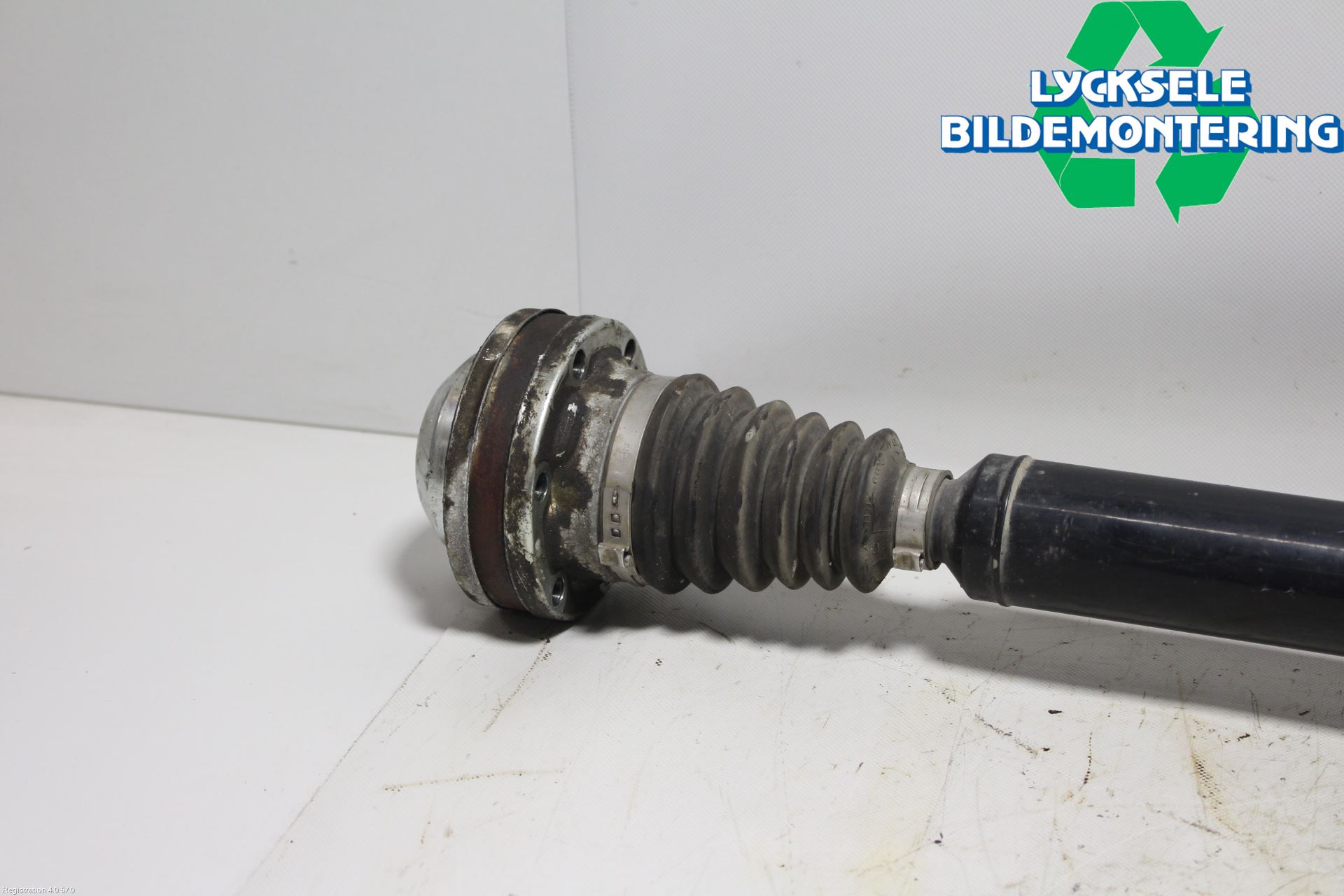 Volkswagen VW PASSAT 05-11 Drivaxel Fram Höger