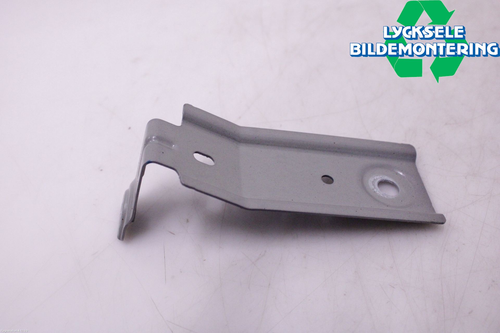 Cupra FORMENTOR 21- Skärmfäste Fram Vä