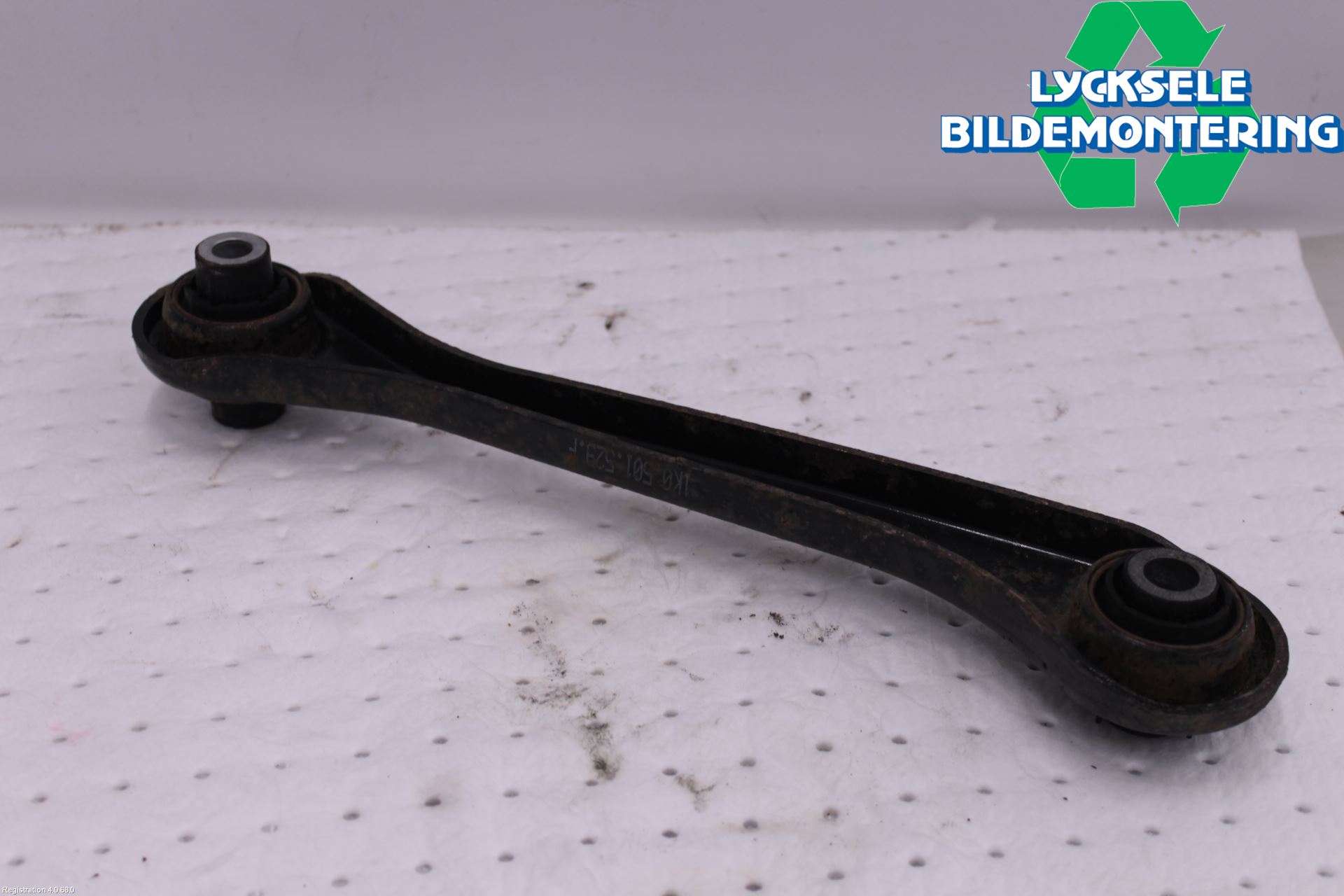 Volkswagen VW TIGUAN 07-16 Bärarm Bak Vänster