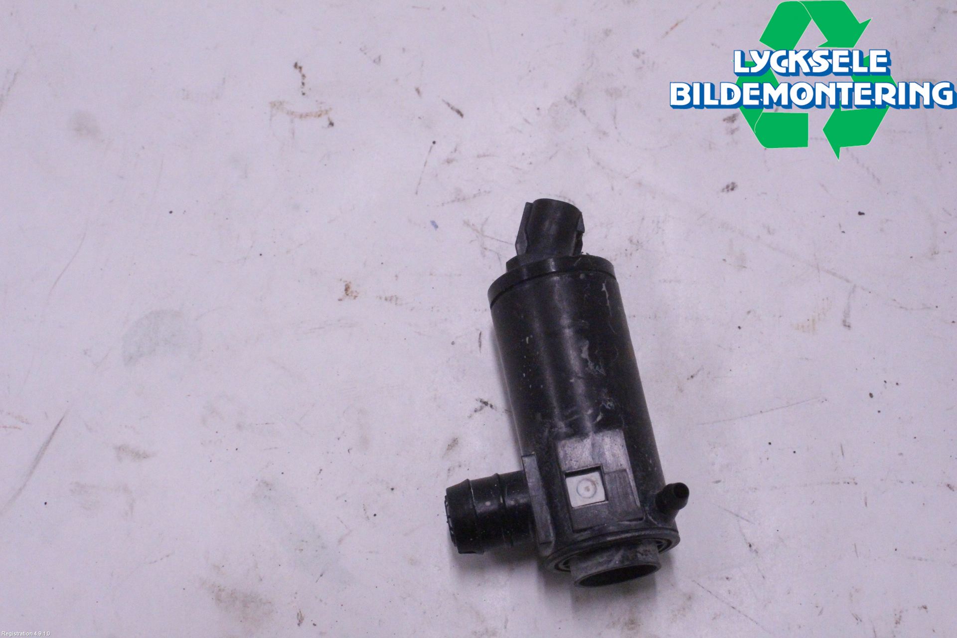 Toyota HILUX 16- Spolarpump Vindruta