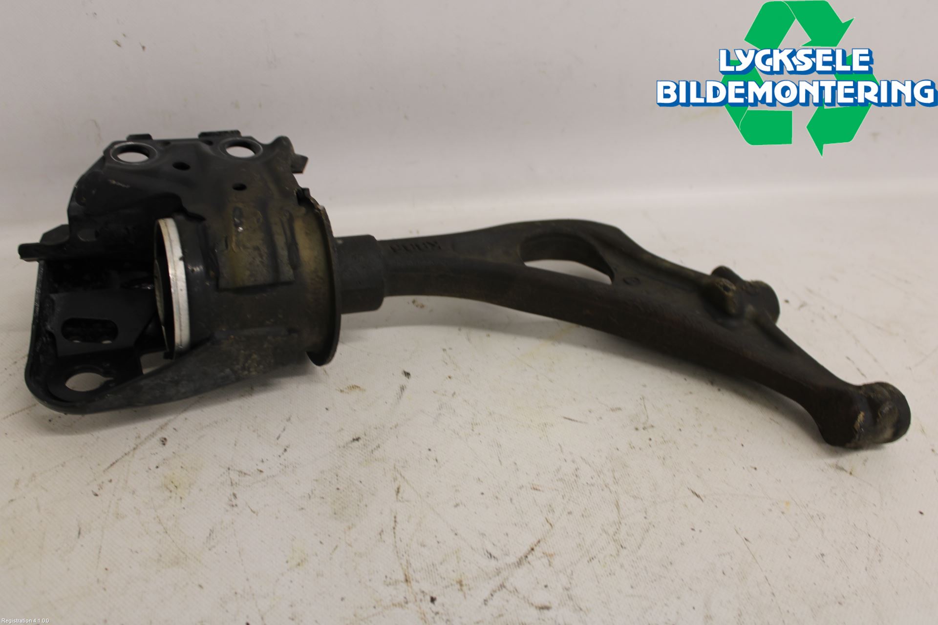 Mazda CX-60 22- Bärarm Fram Undre Vä