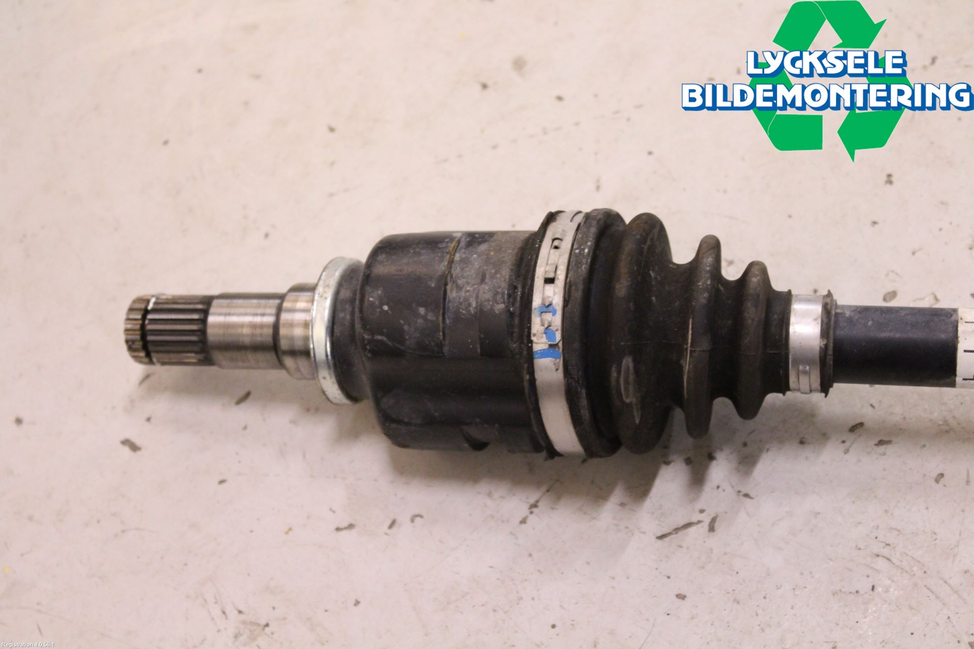 Toyota VERSO 09-18 Drivaxel Fram Vänster