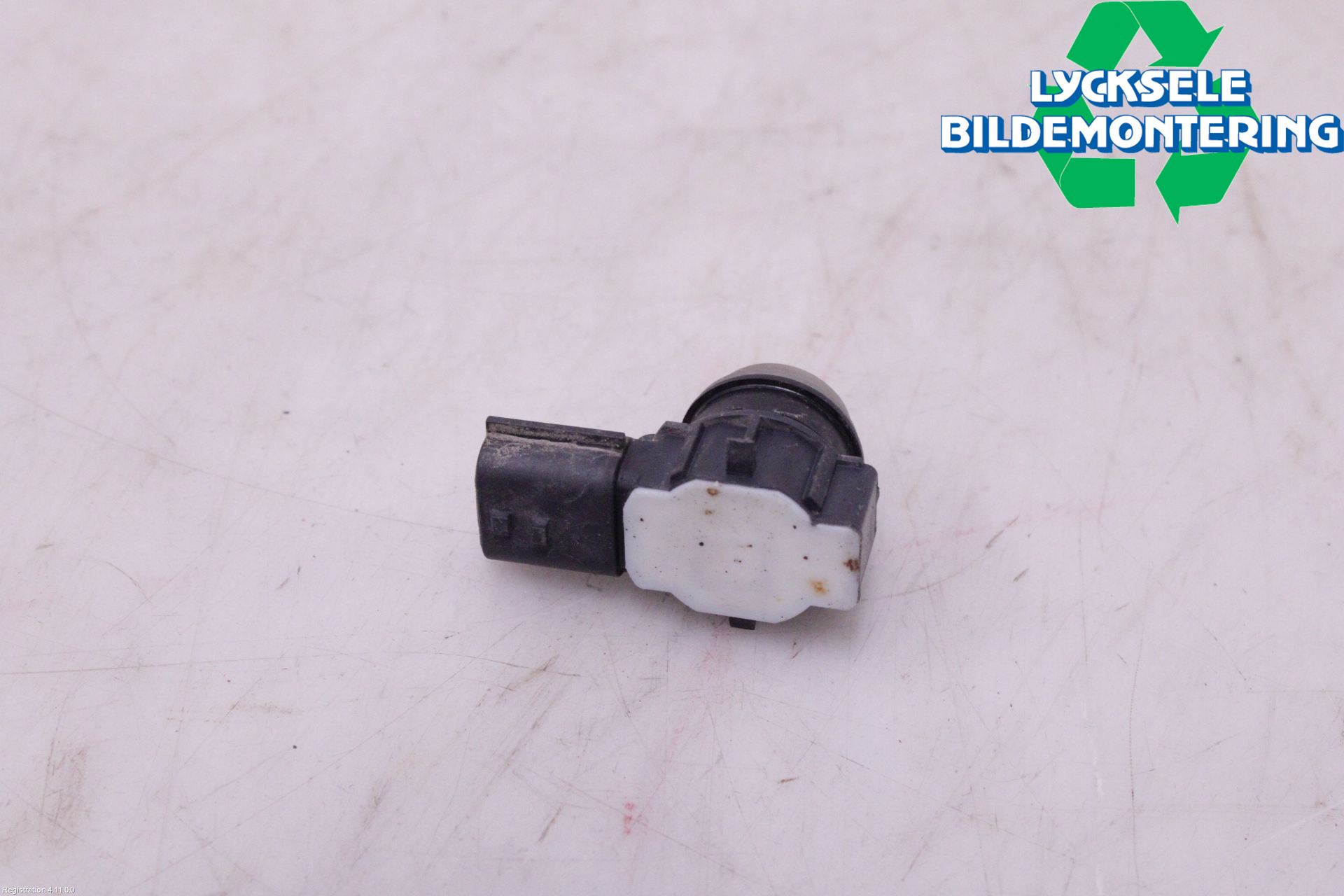 Renault CLIO IV 16-19 Parkeringshjälp Backsensor